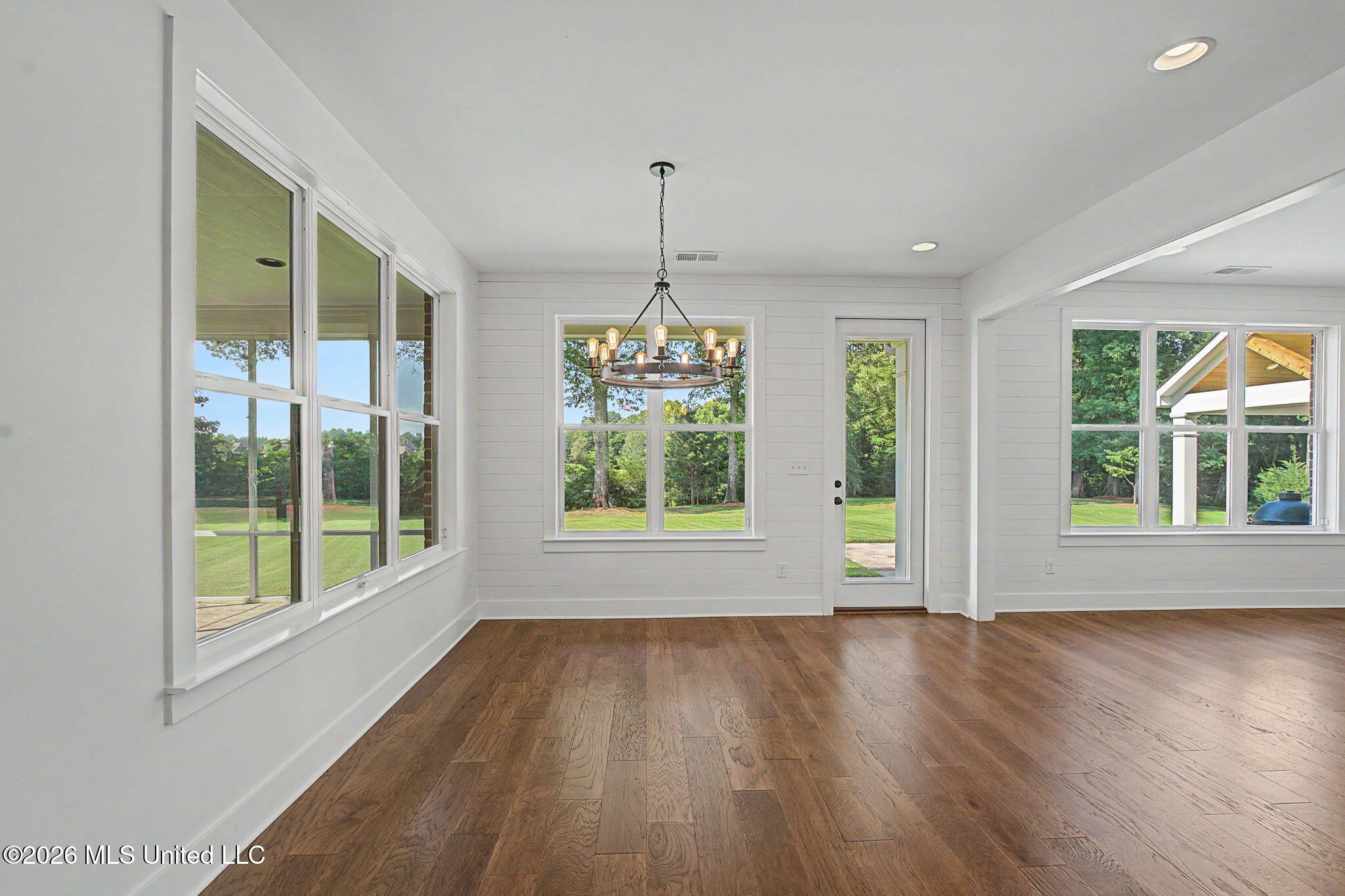 4493 Pleasant Breeze Drive Property Photo 22