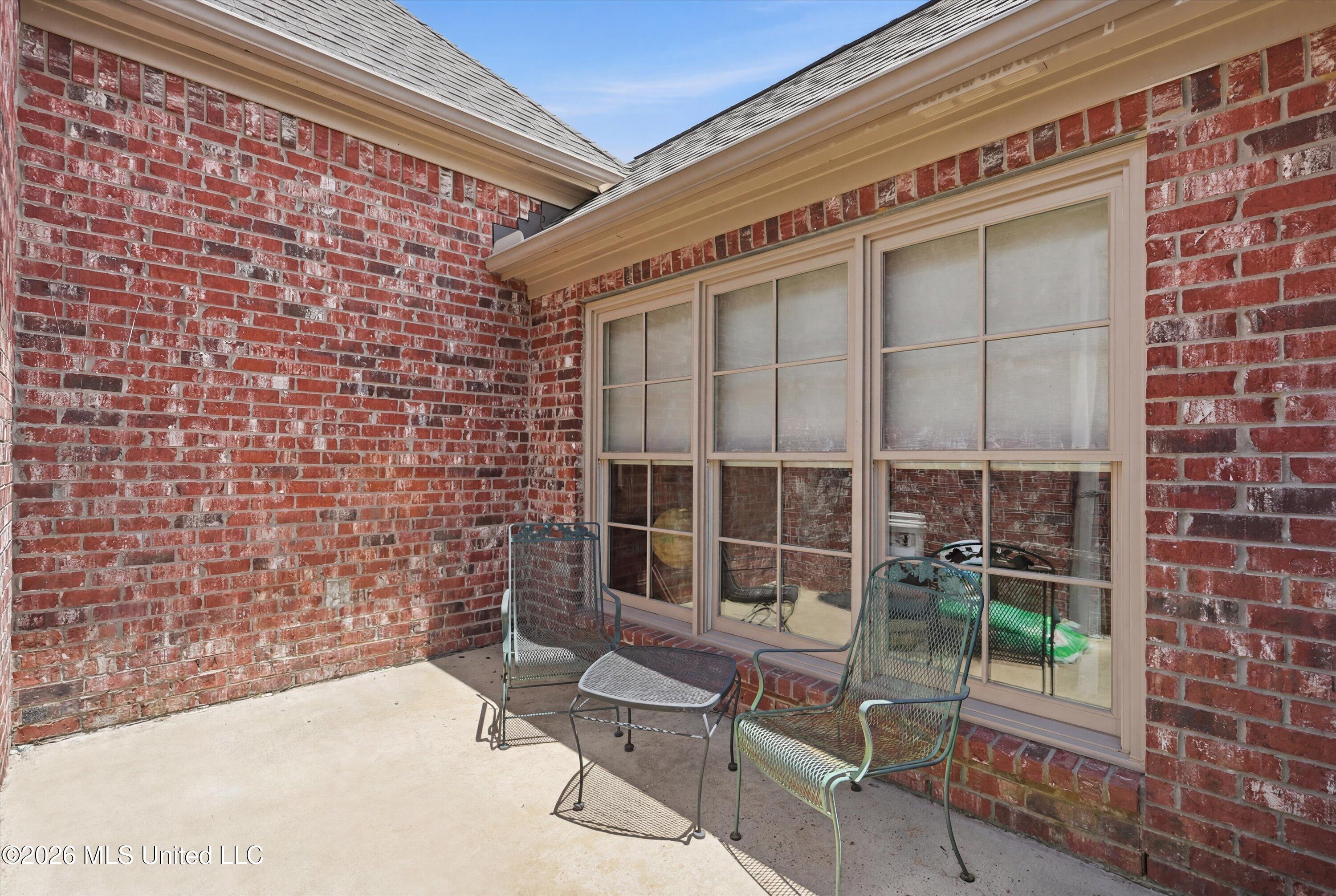 122 Martinique Drive Property Photo 6