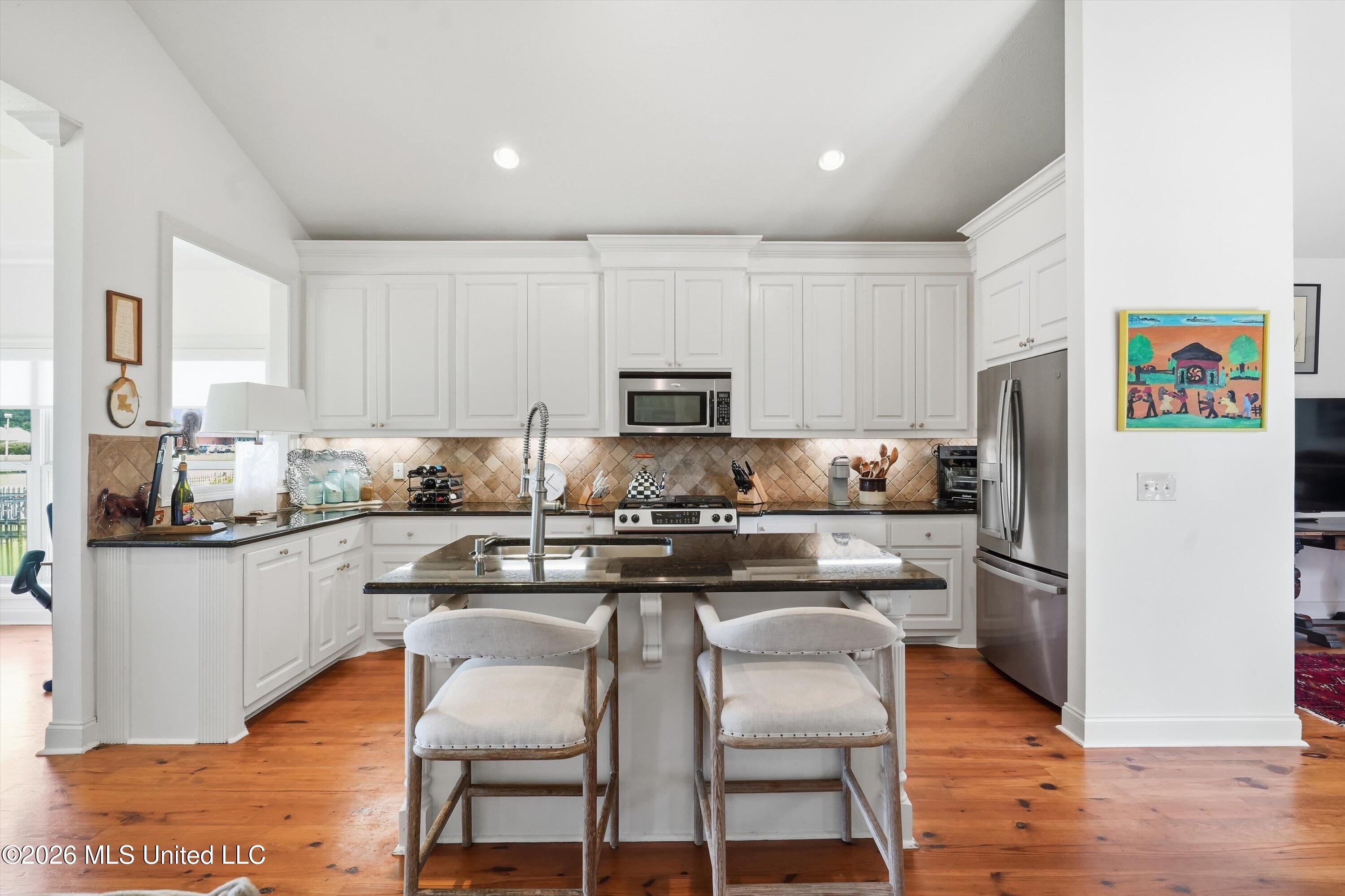122 Martinique Drive Property Photo 15
