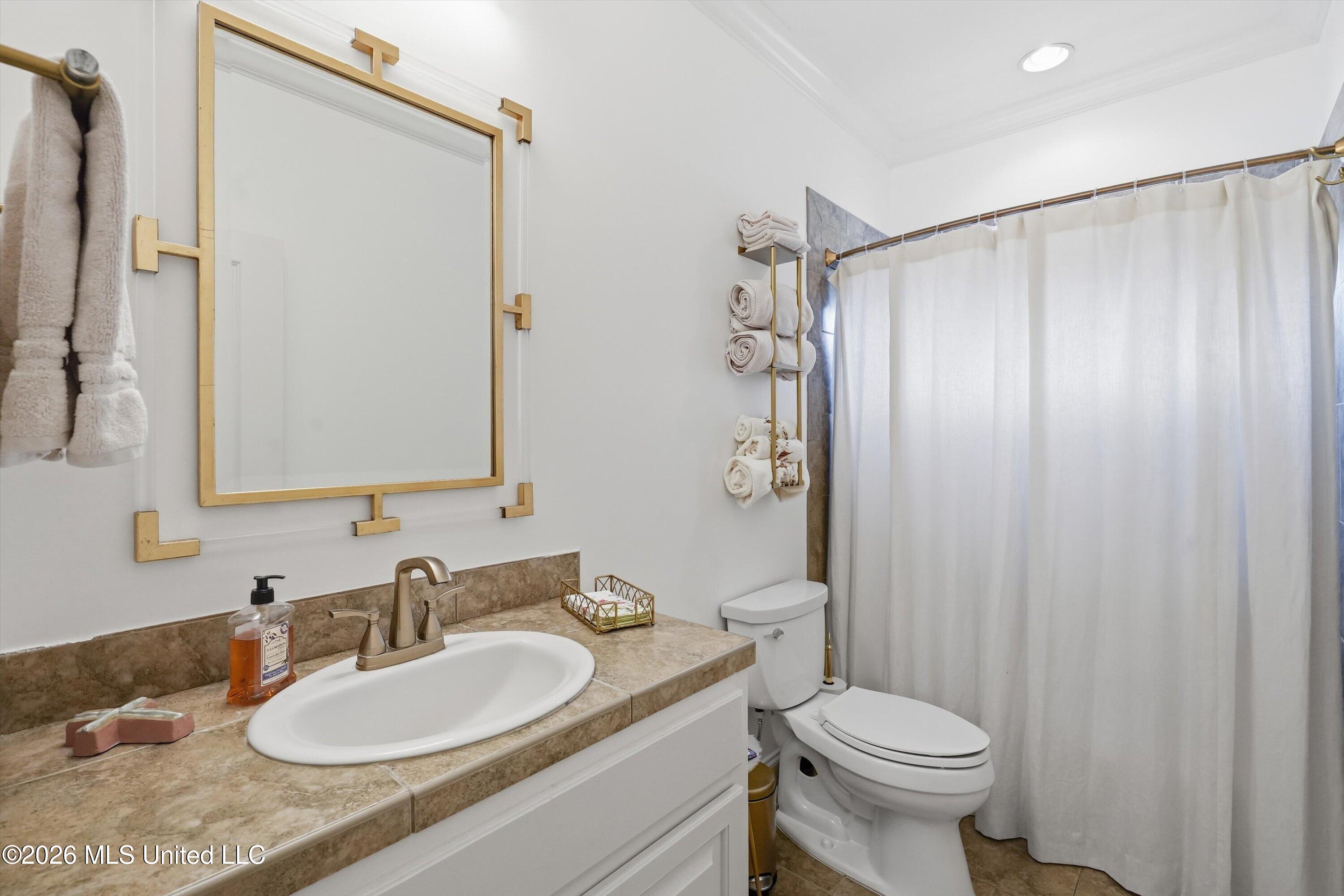122 Martinique Drive Property Photo 32