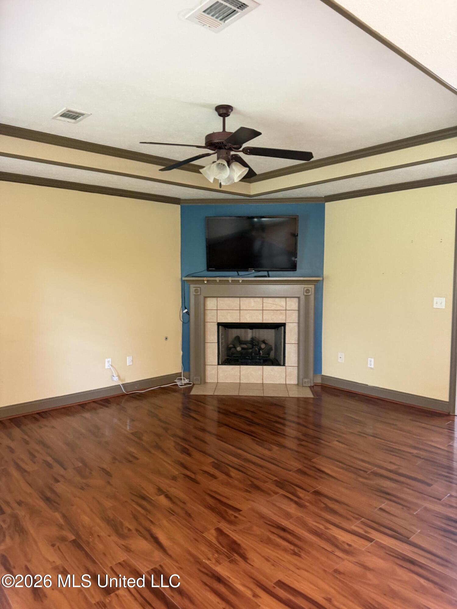 371 Greystone Pointe Property Photo 10