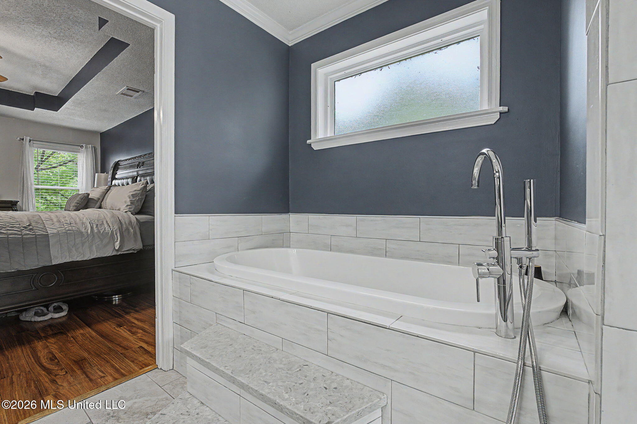 4536 Victoria Drive Property Photo 20