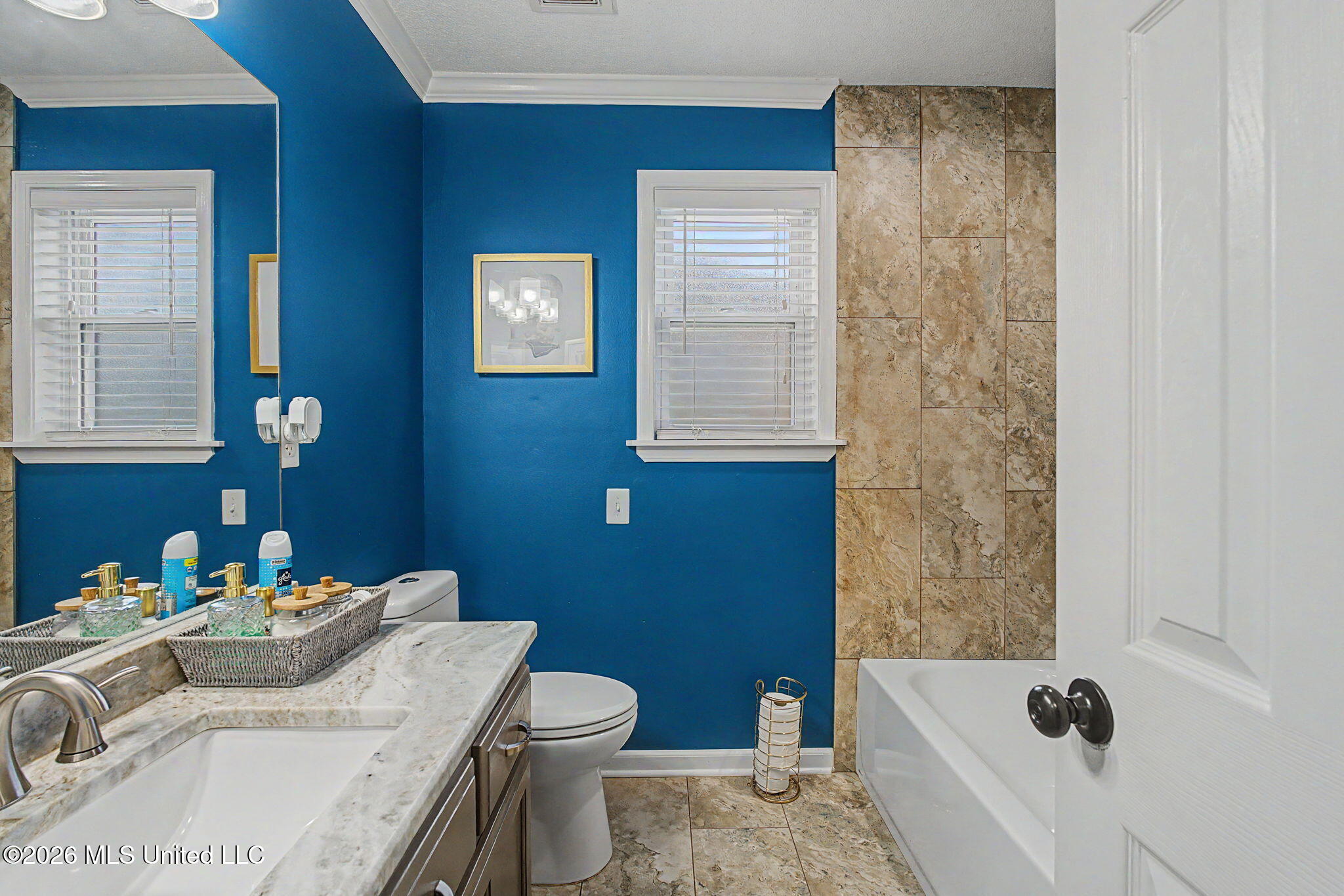 4536 Victoria Drive Property Photo 25