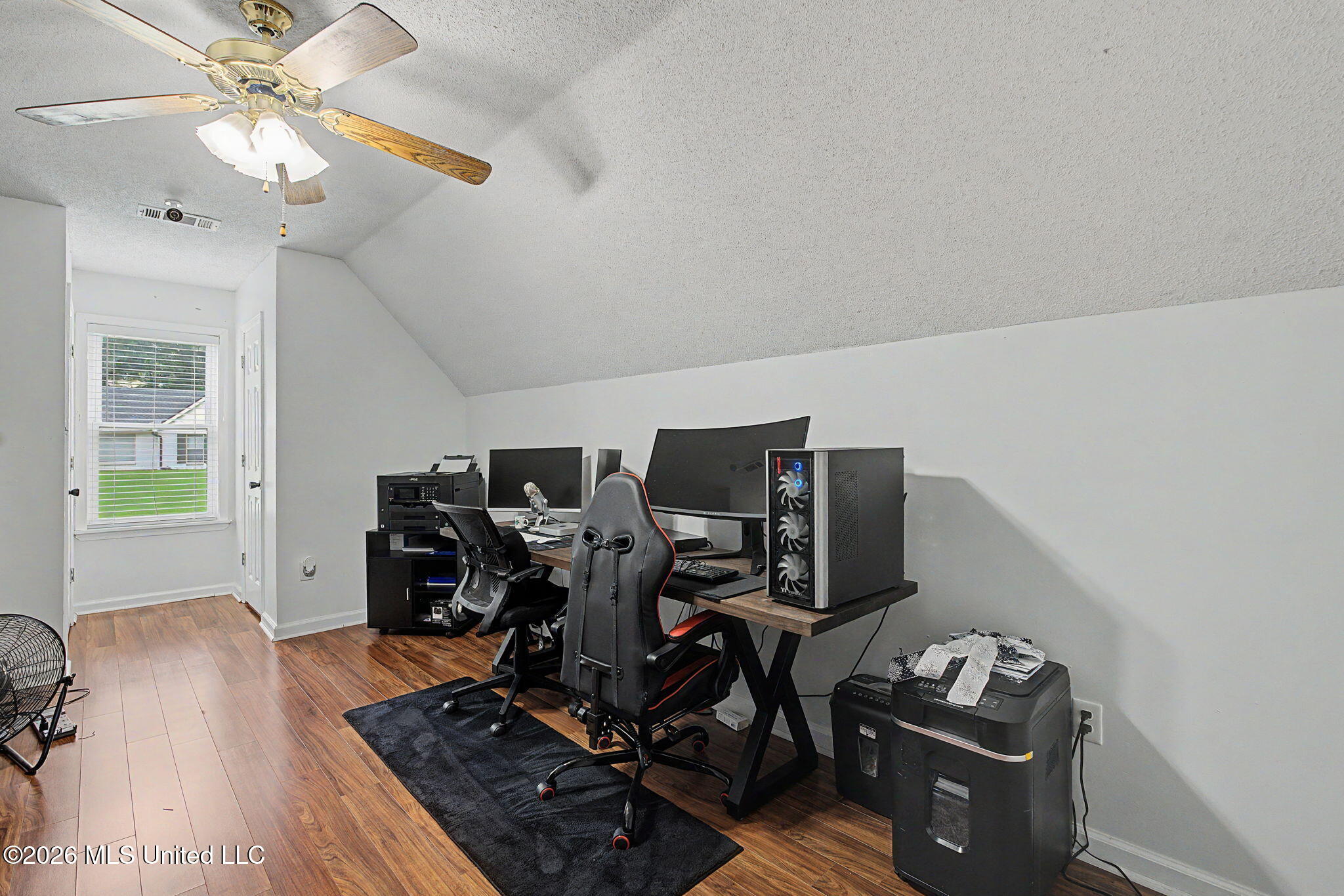 4536 Victoria Drive Property Photo 27