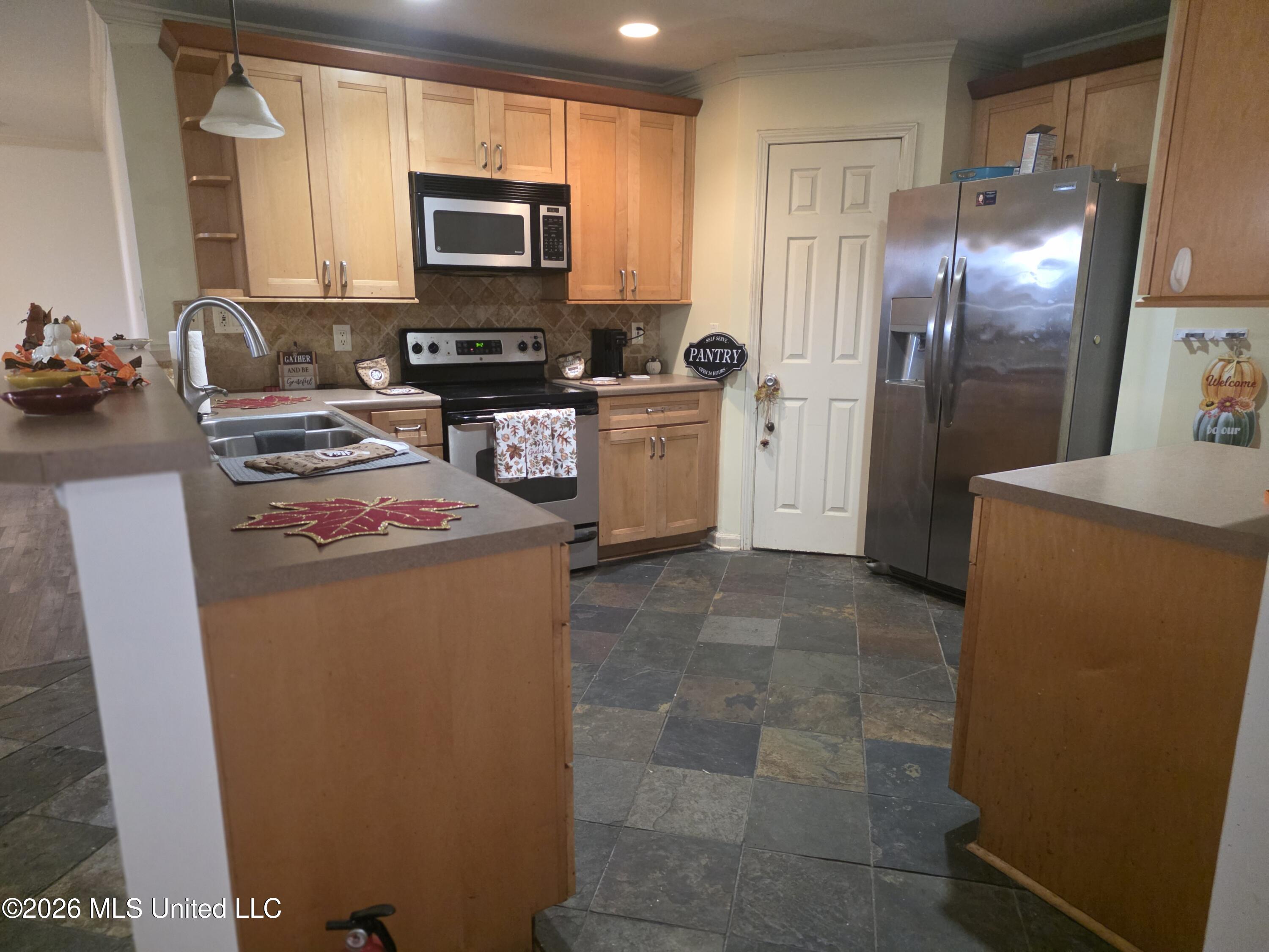 14785 Nassau Drive Property Photo 6