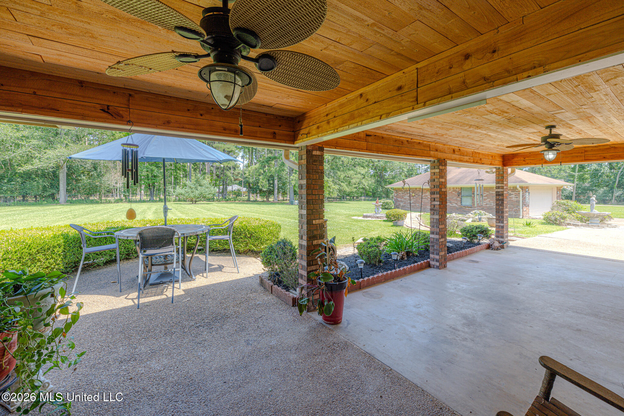 144 N Pine Drive Property Photo 10