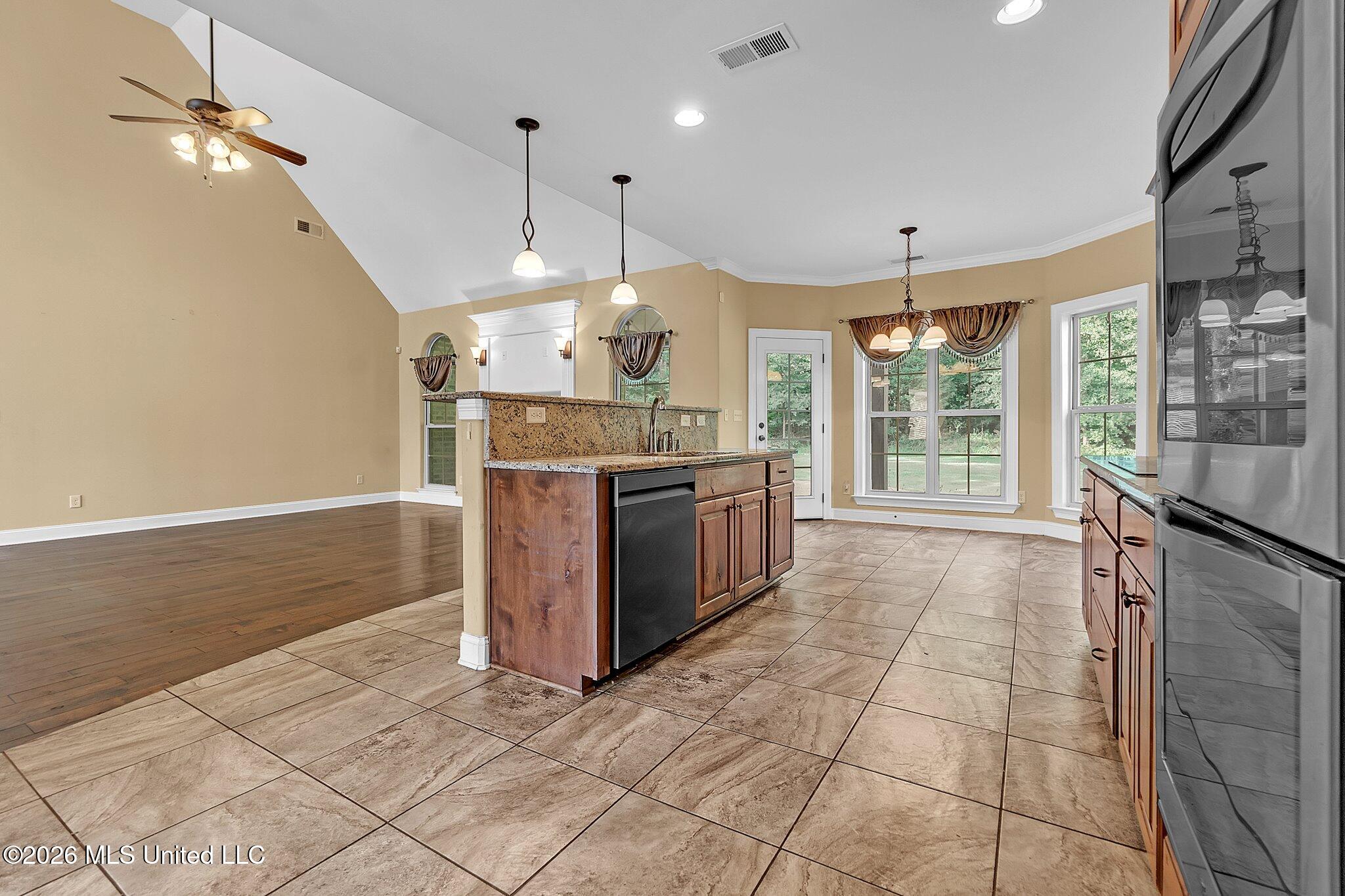 12902 Cotton Row Drive Property Photo 12