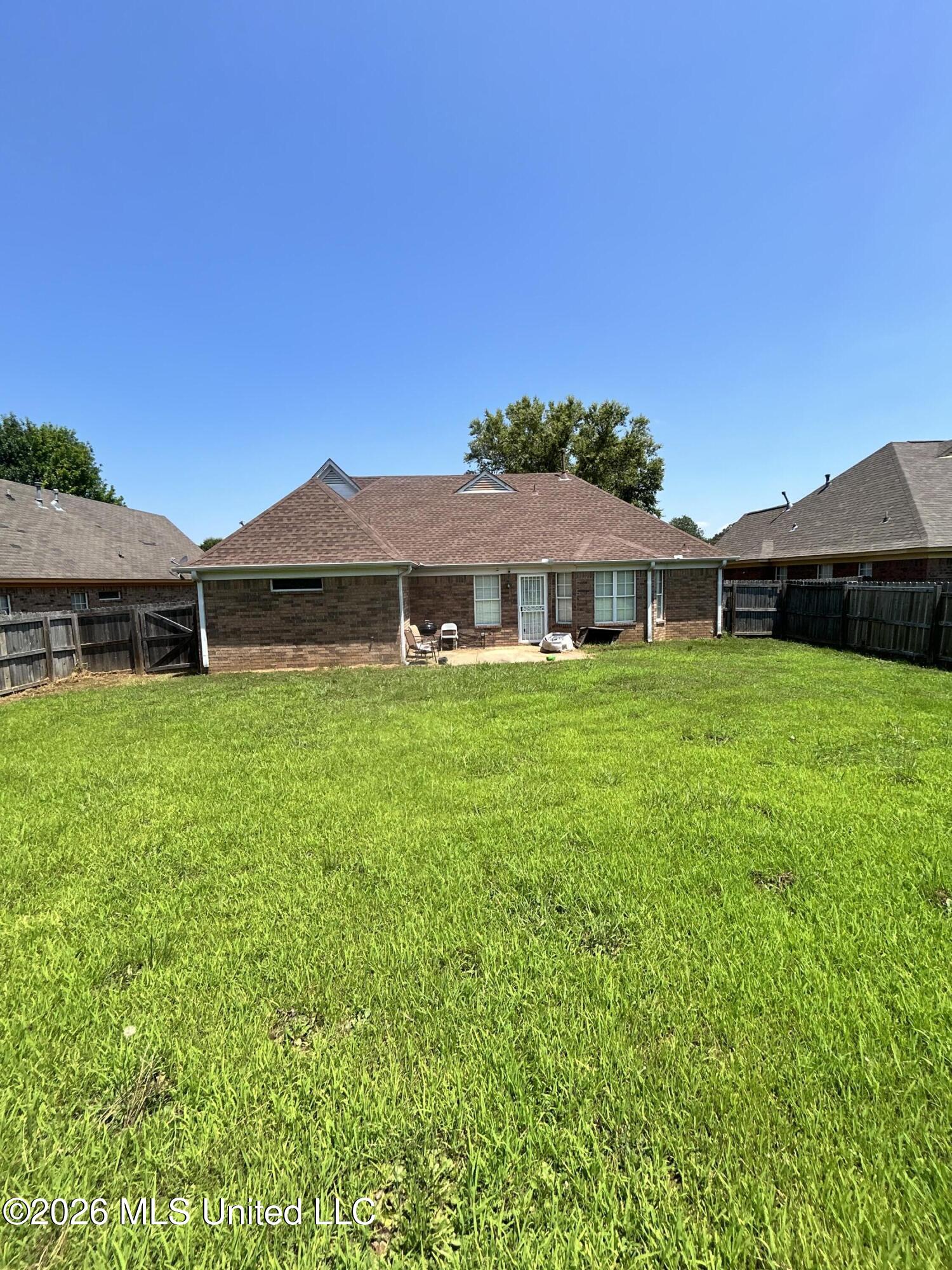 3887 Rasco Hills Drive Property Photo 11