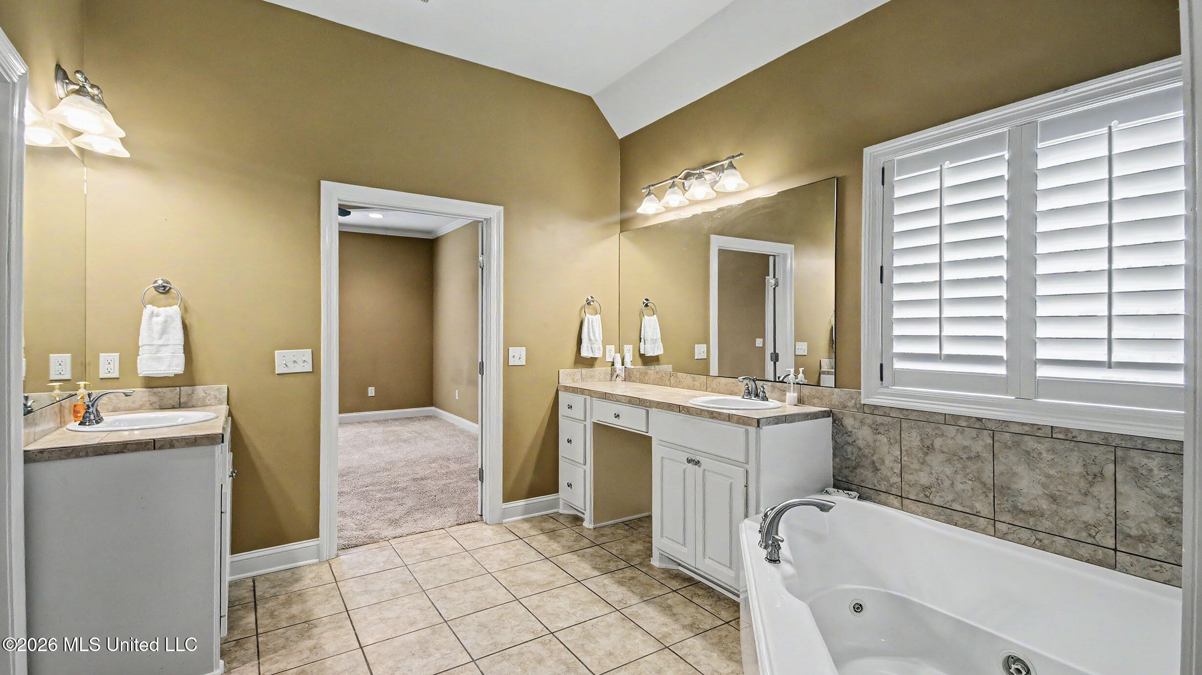 210 Tradition Cove Property Photo 10