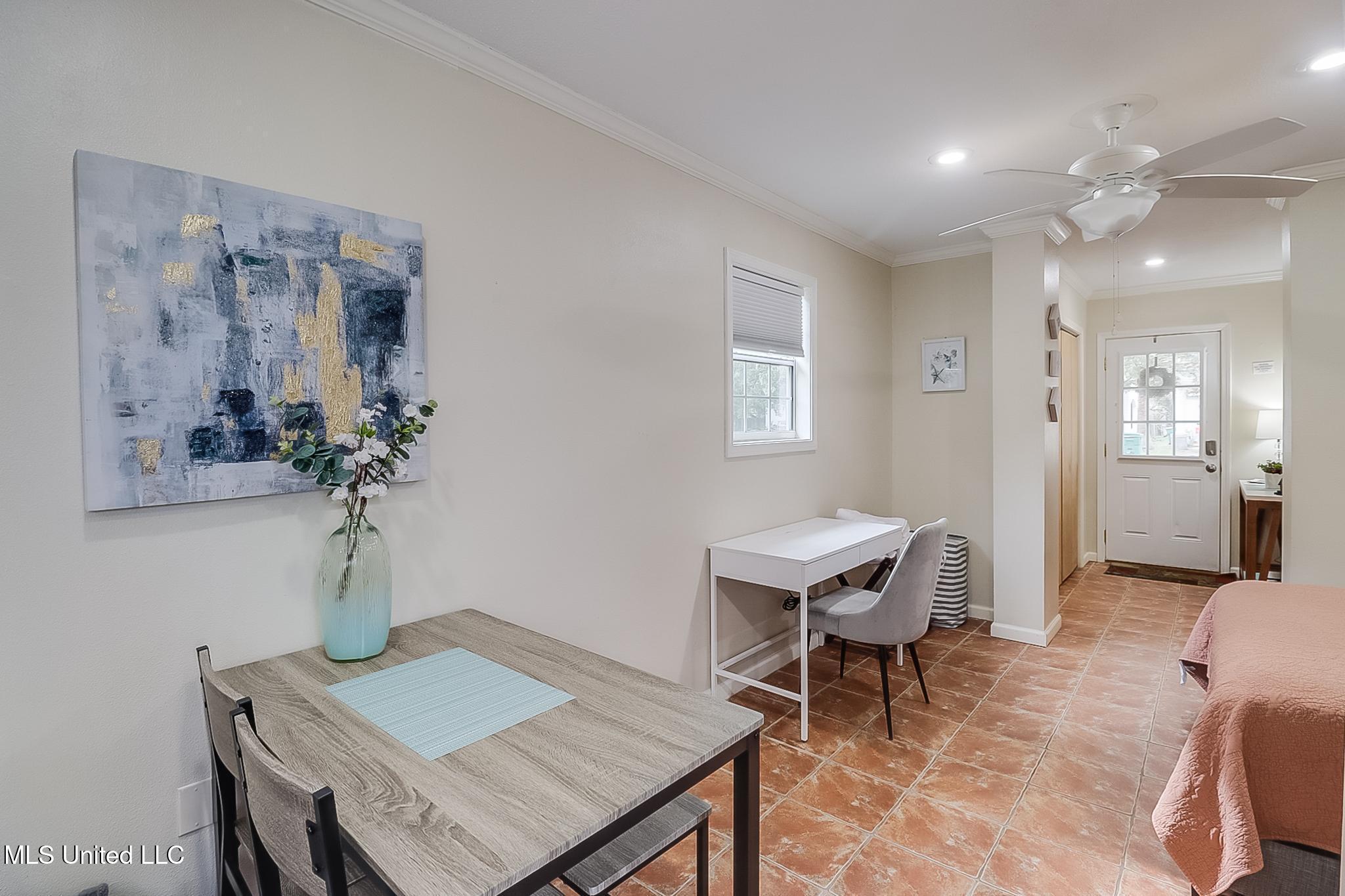 176 Markham Drive Property Photo 9