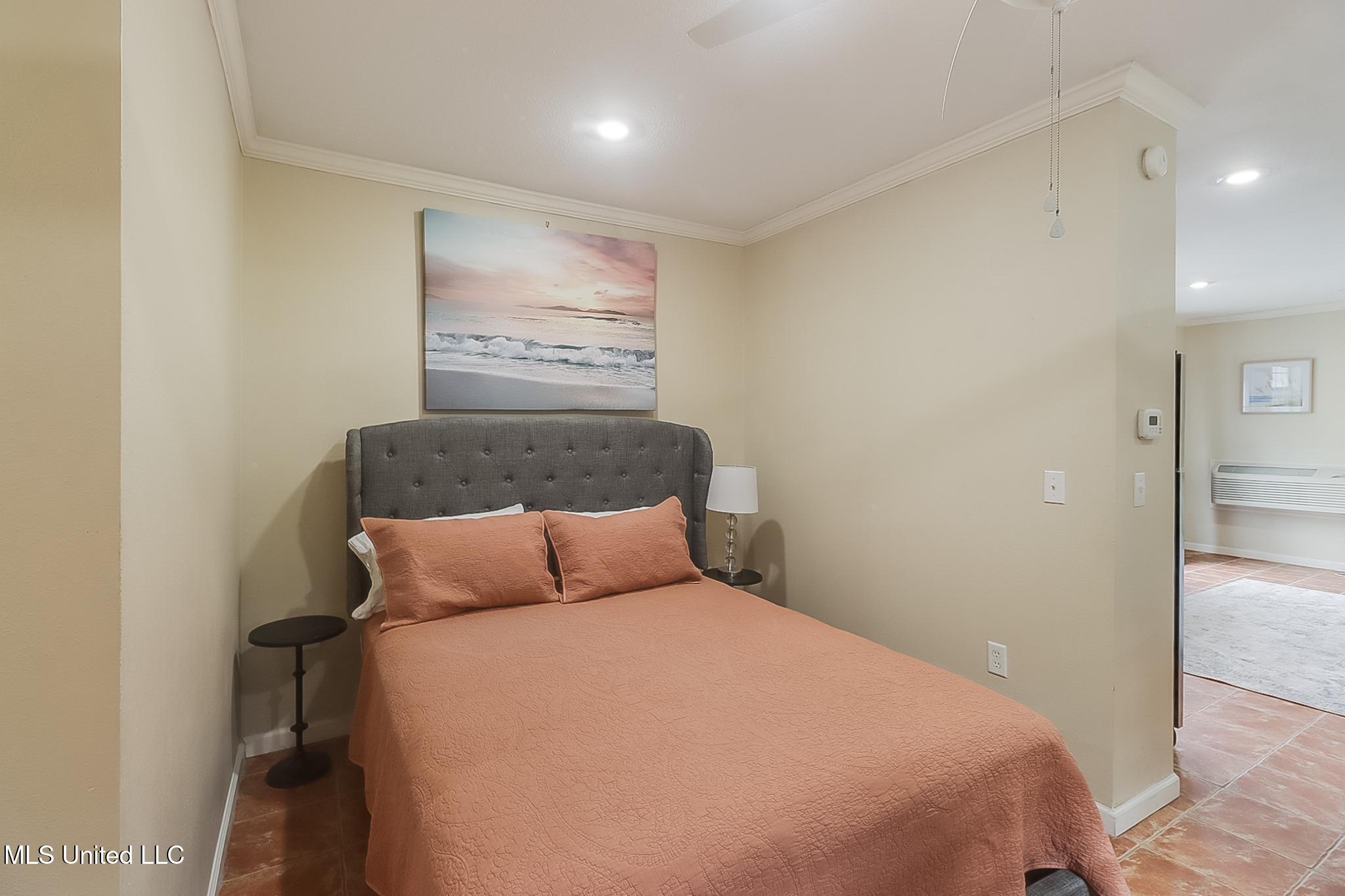 176 Markham Drive Property Photo 15