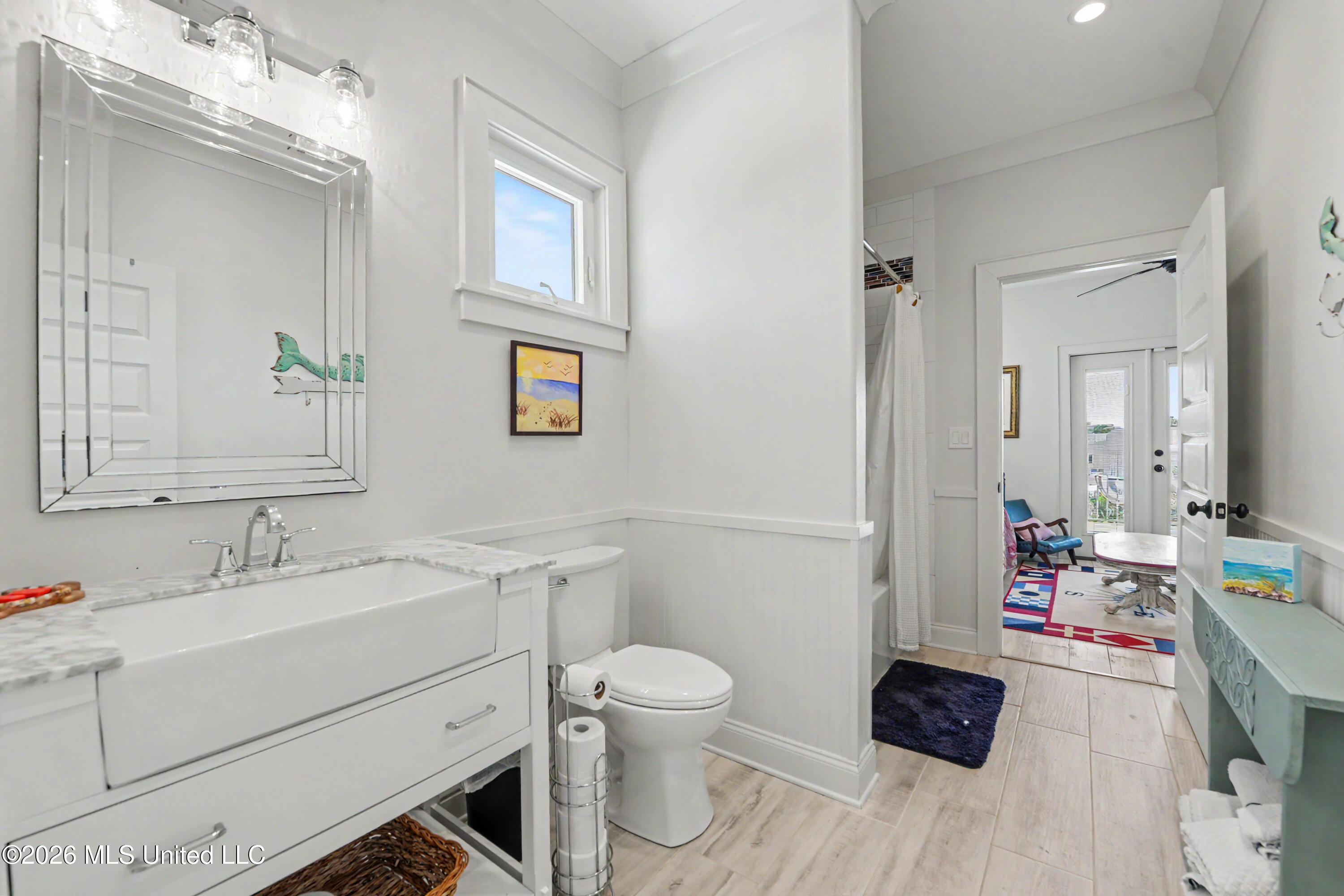 110 State Street Property Photo 24