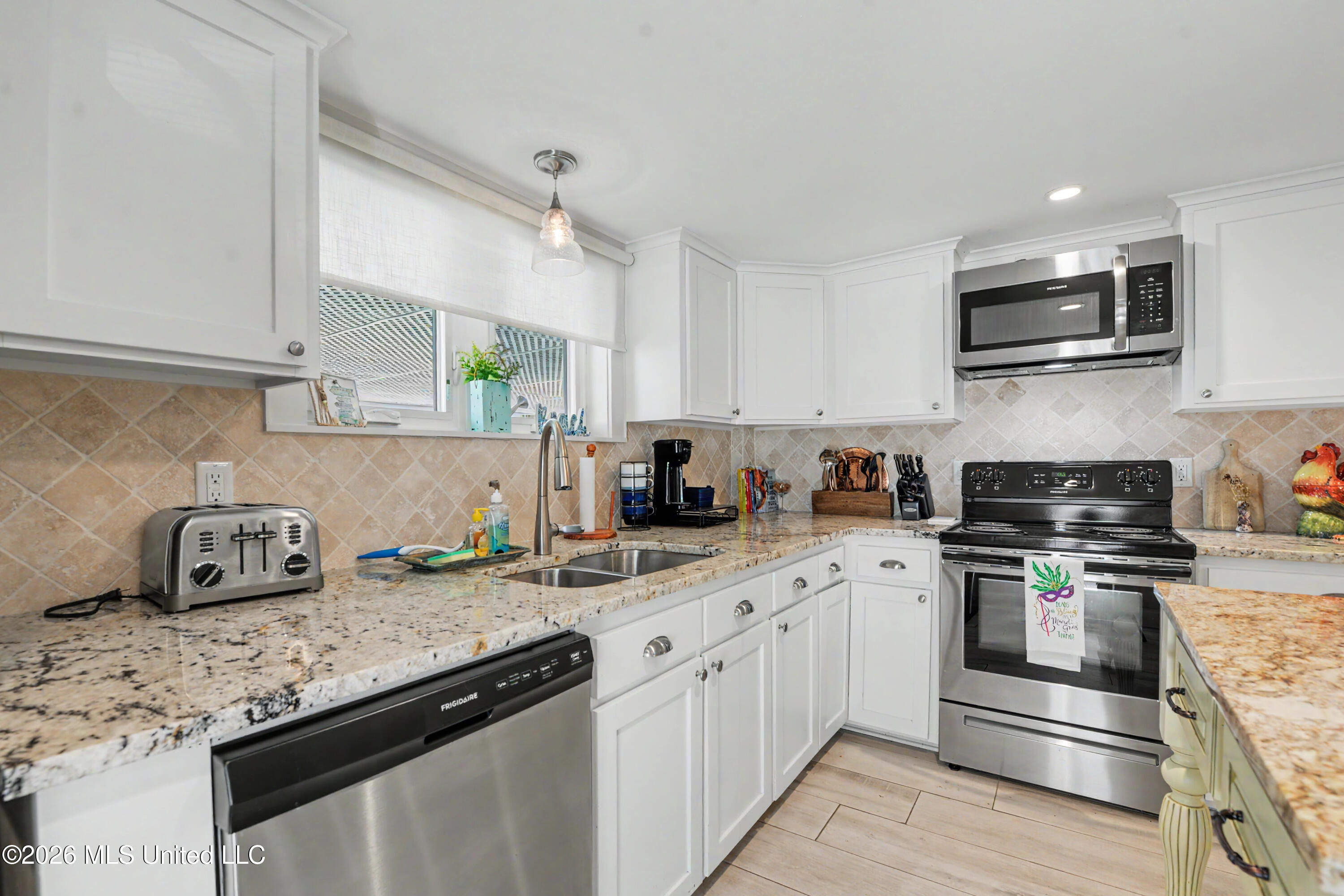 110 State Street Property Photo 29