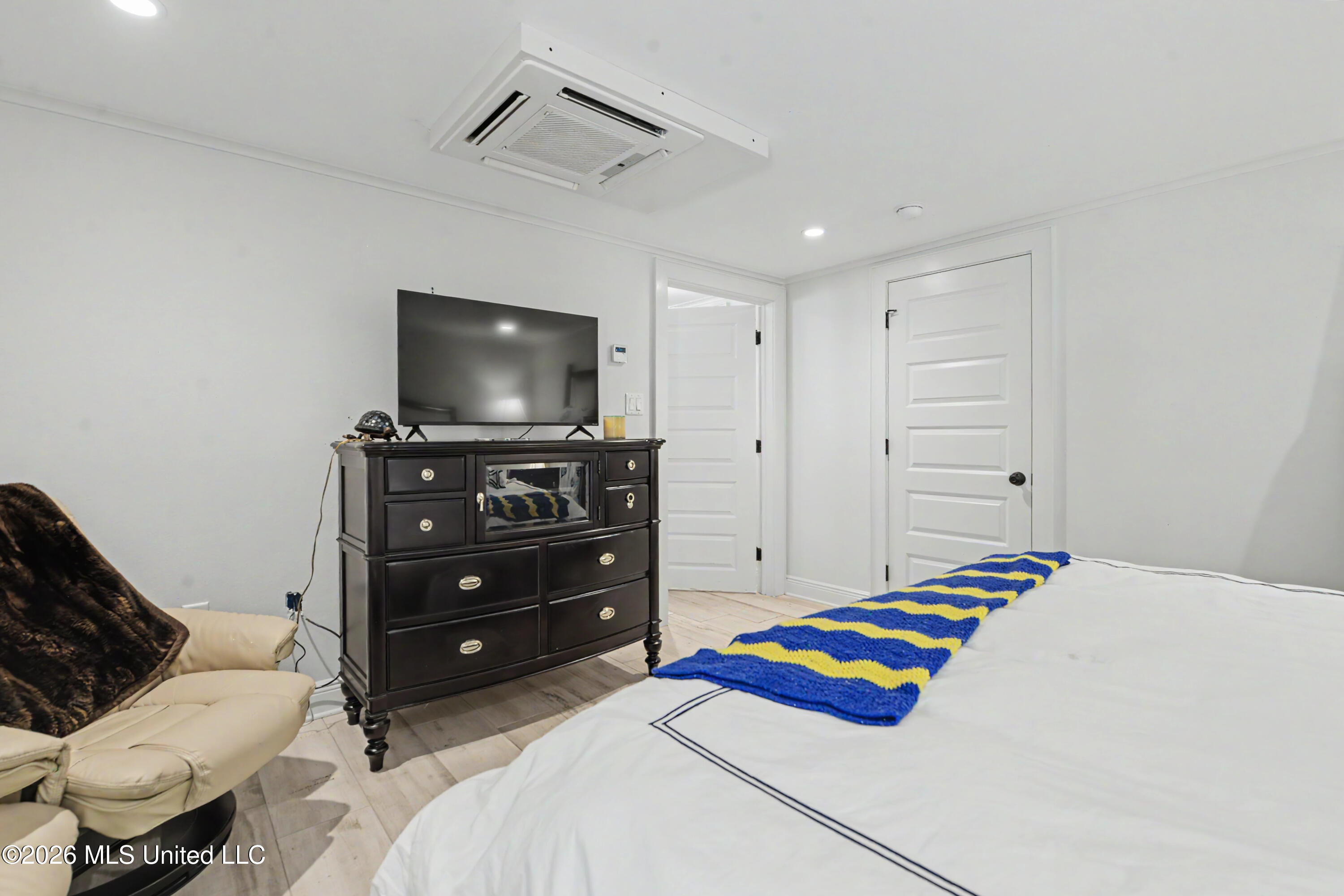 110 State Street Property Photo 32