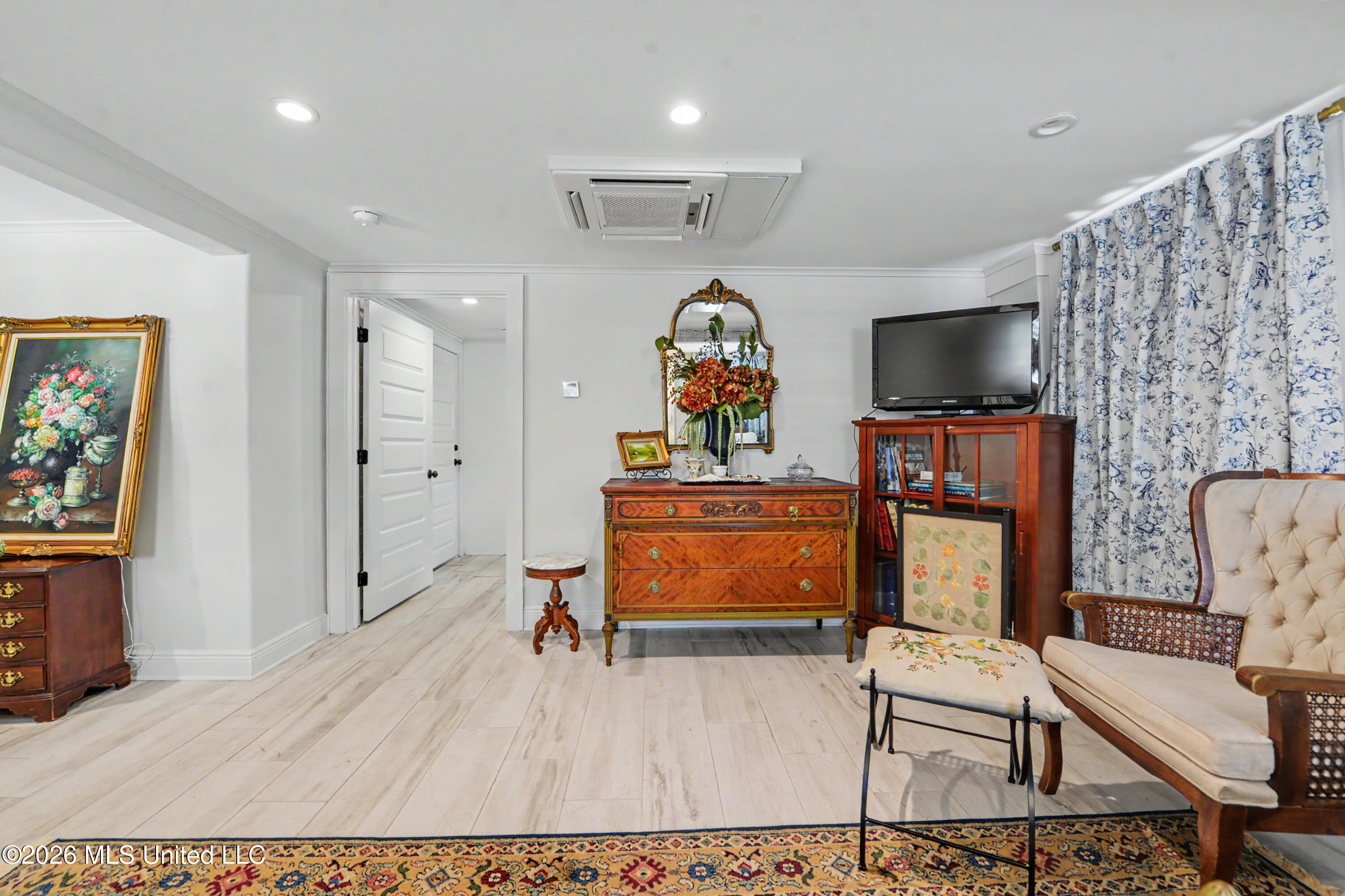 110 State Street Property Photo 39