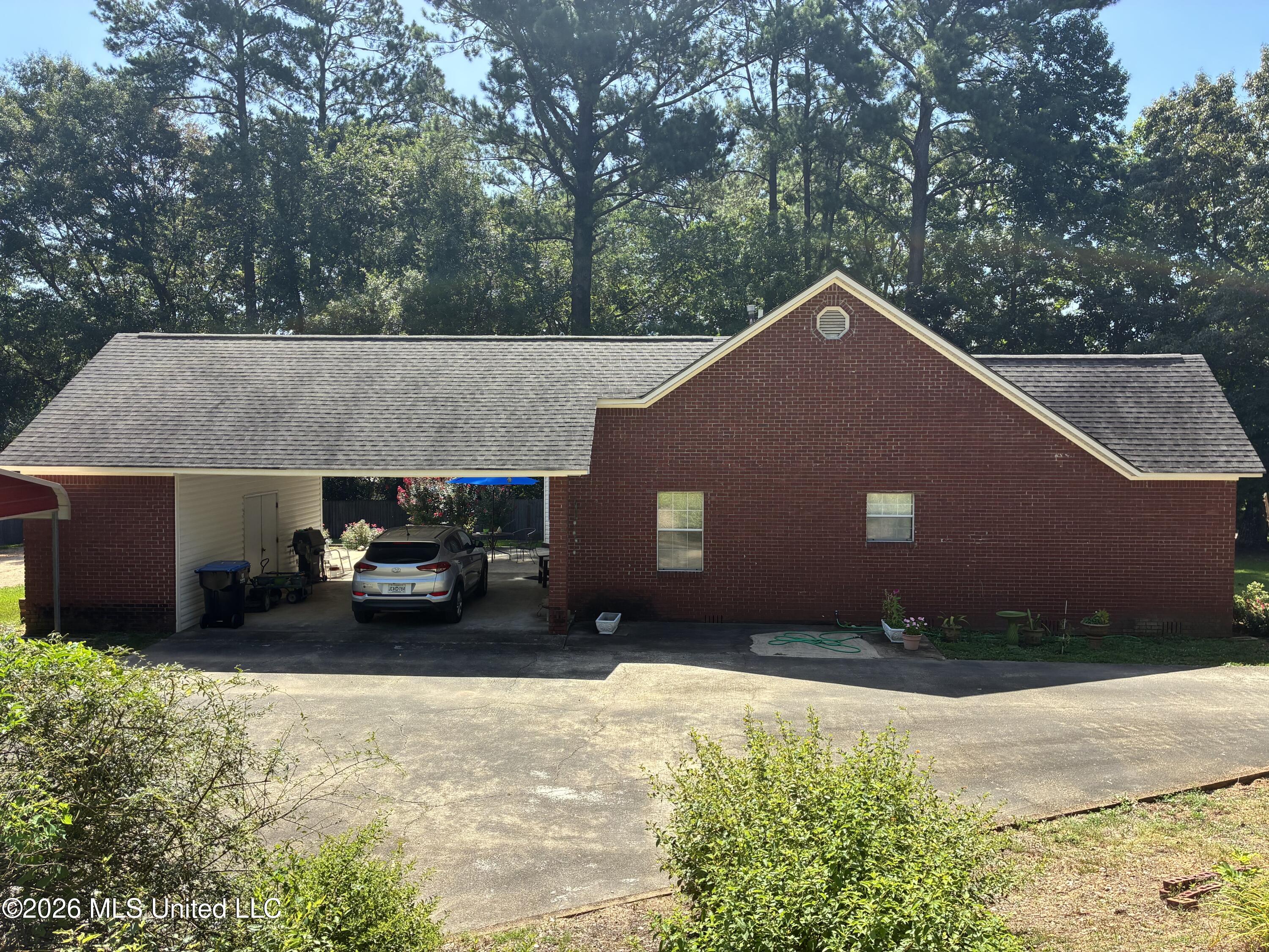 1370 Dan Street Property Photo 2