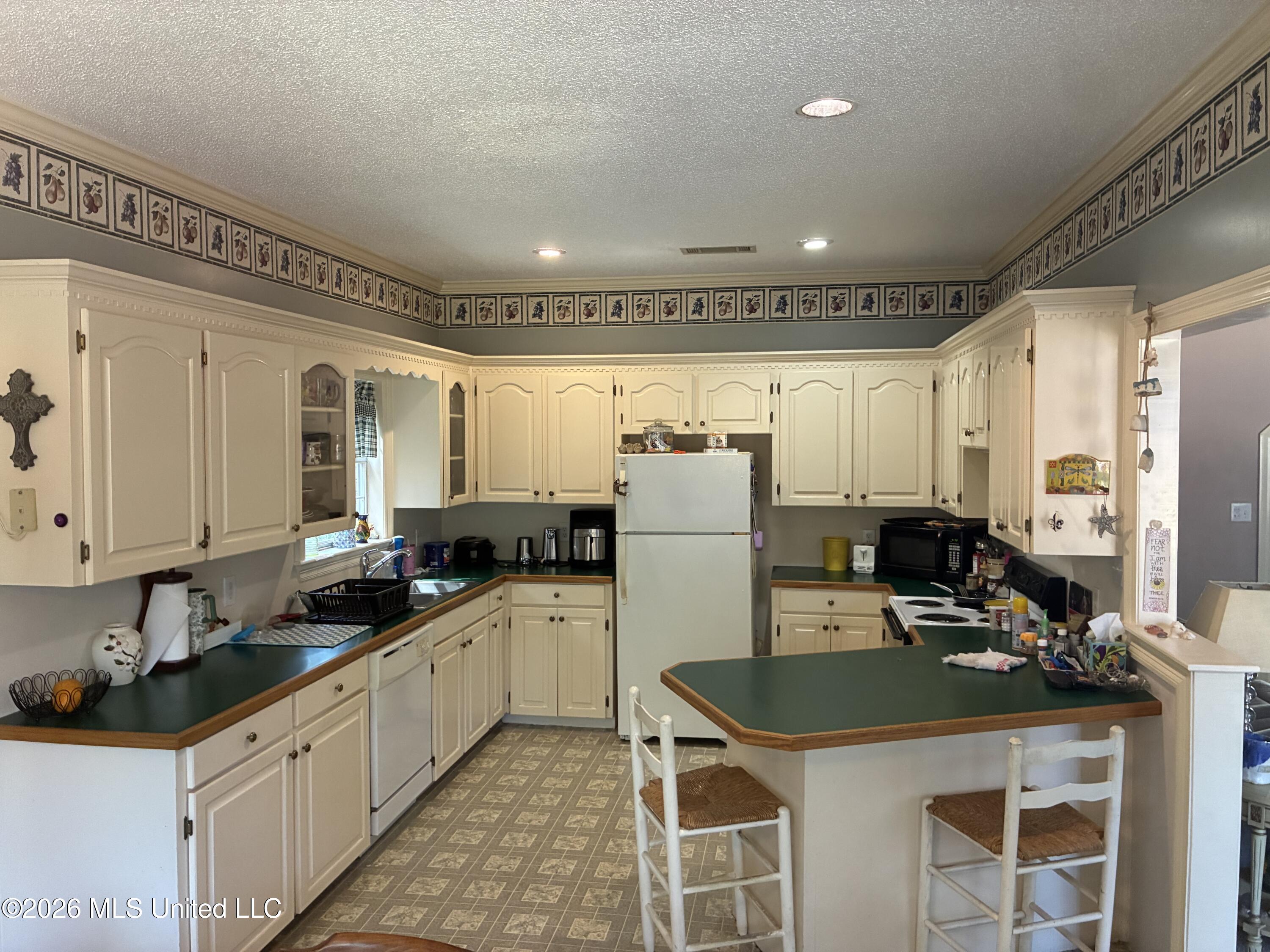 1370 Dan Street Property Photo 3