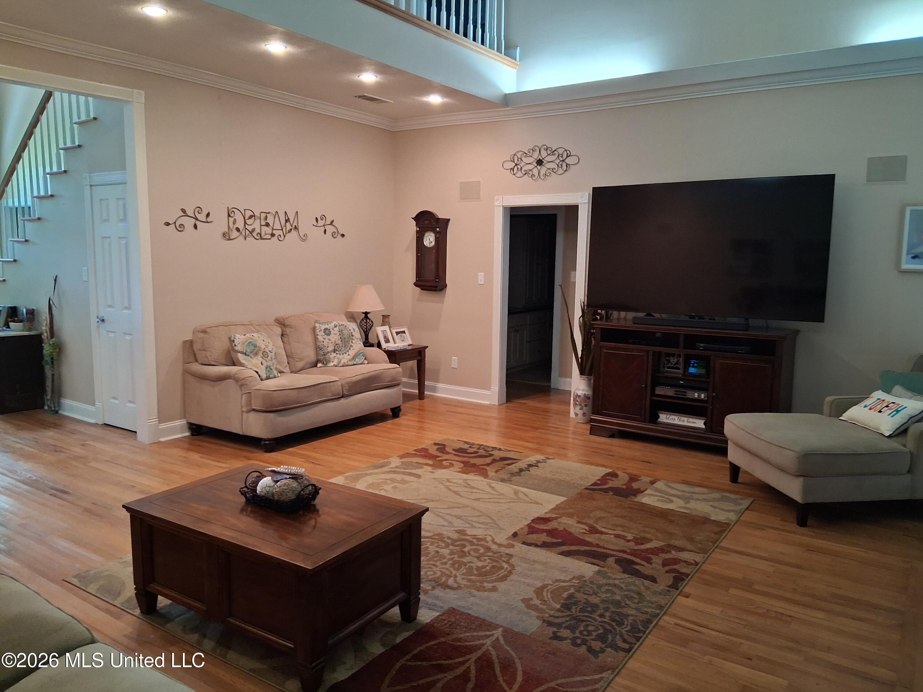 205 Martha Street Property Photo 3