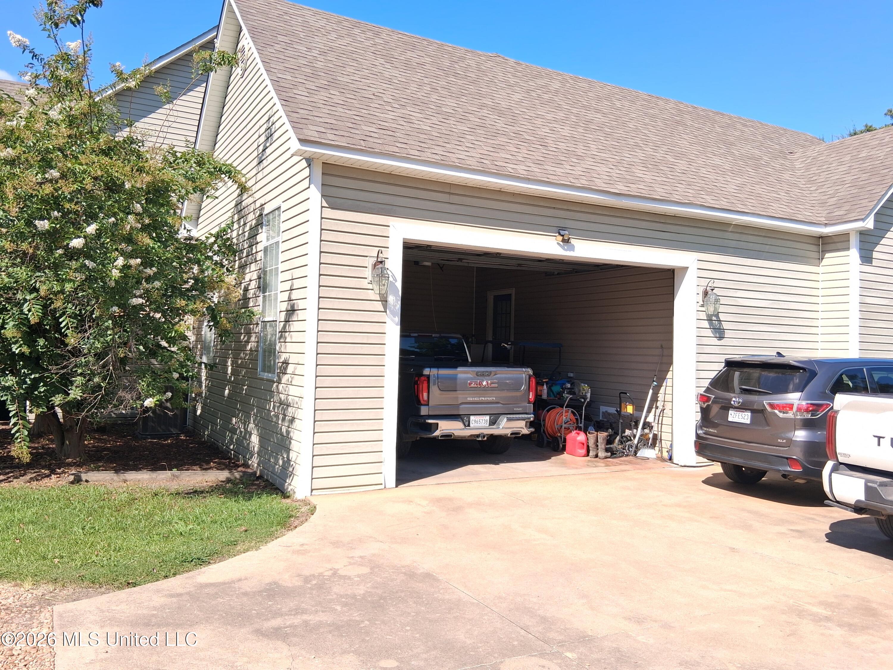 205 Martha Street Property Photo 14