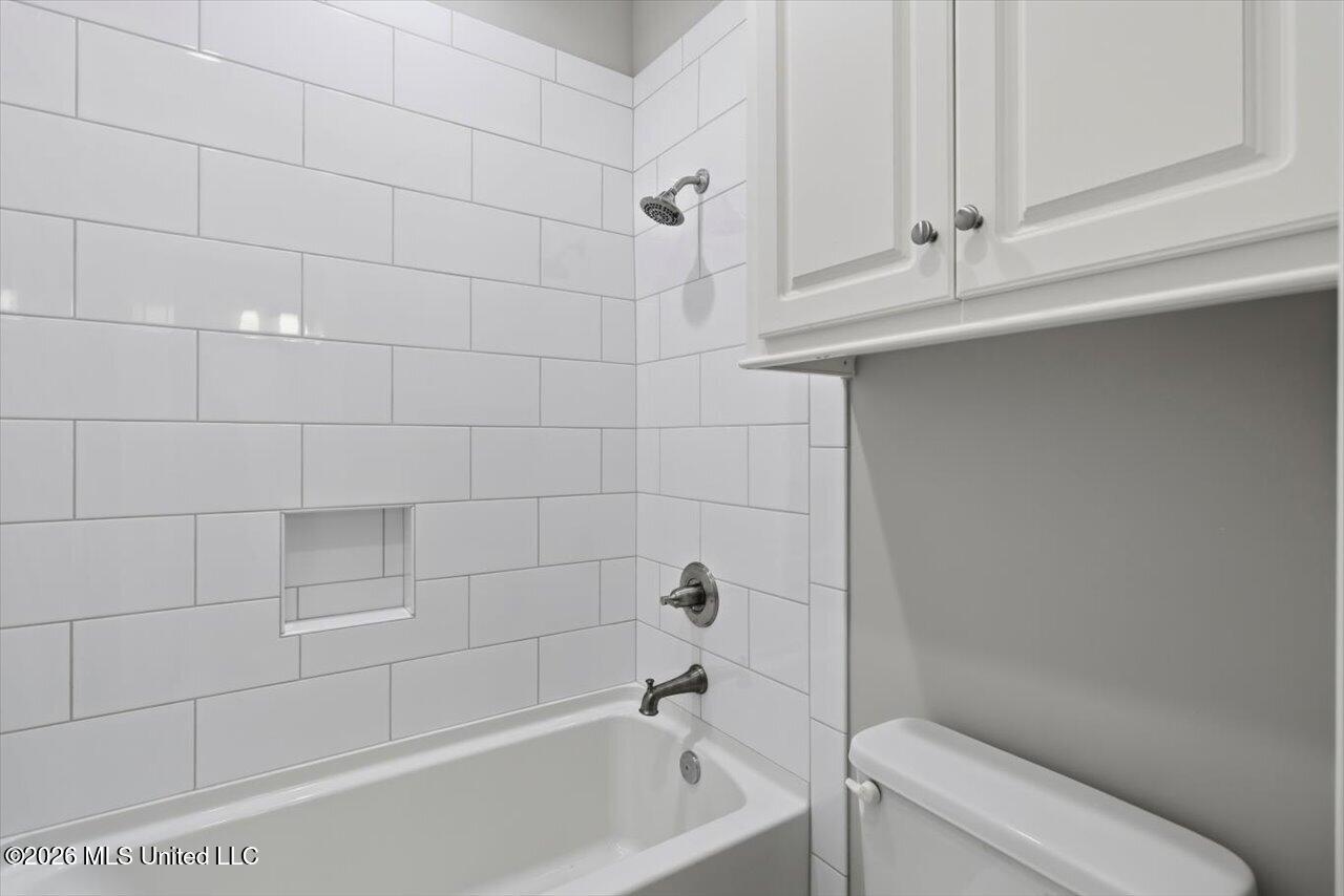 115 Eastside Drive Property Photo 28