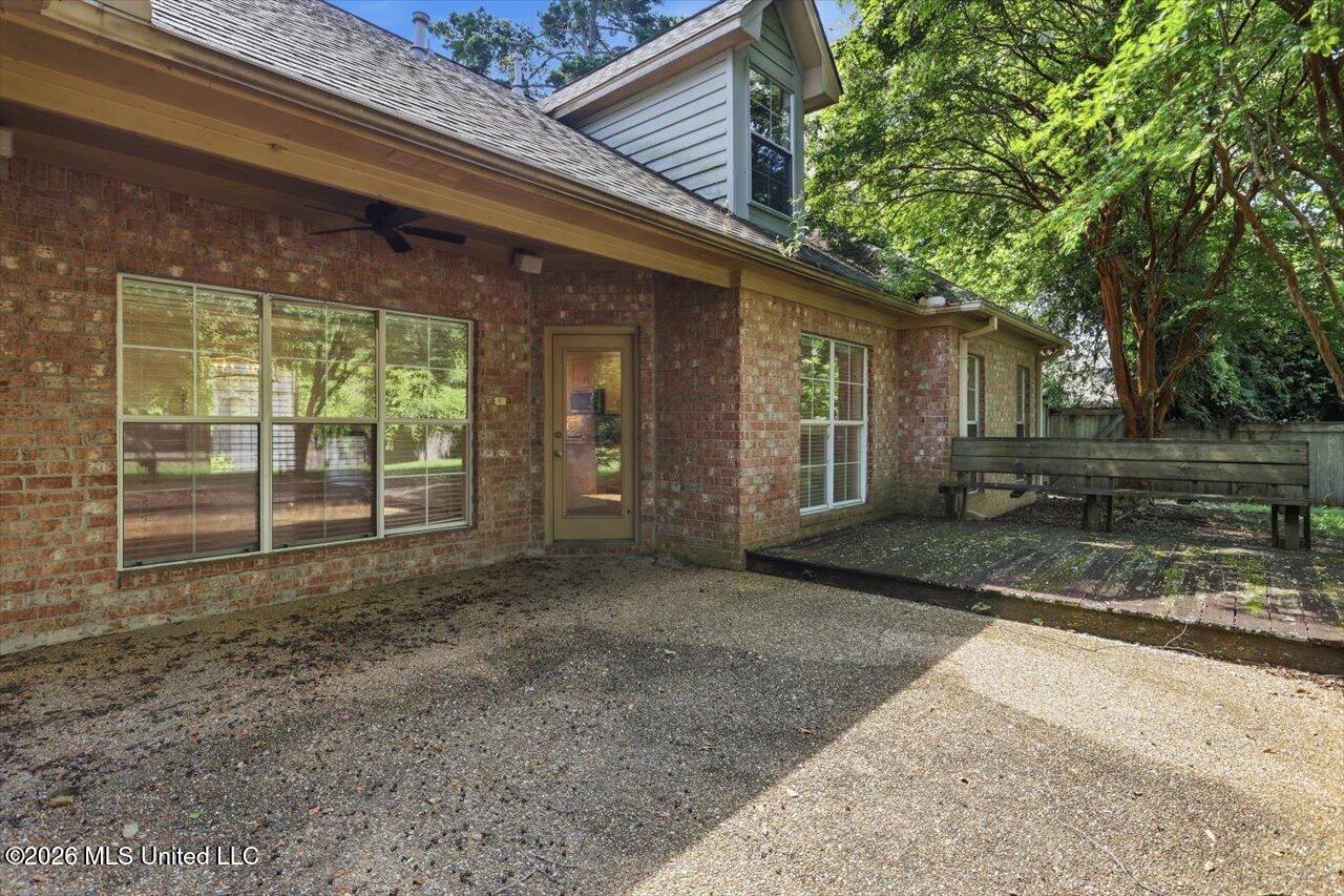 115 Eastside Drive Property Photo 34