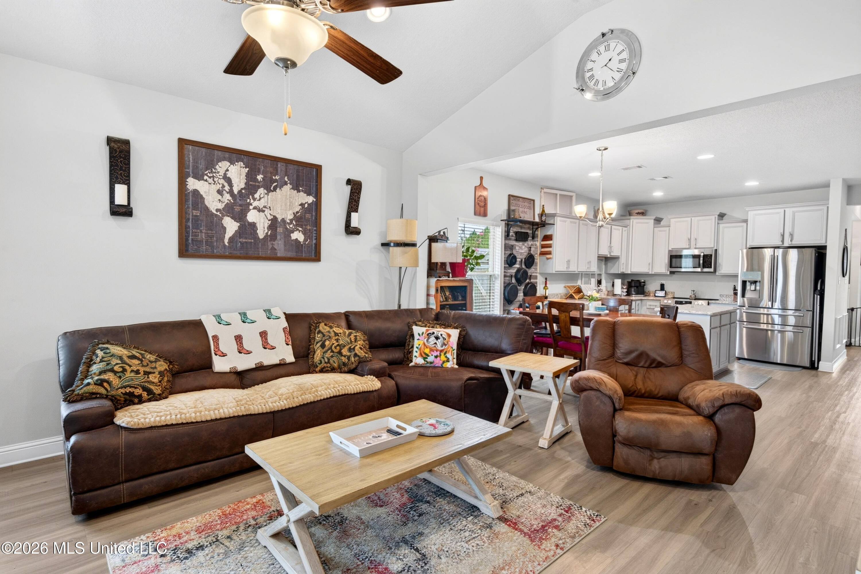 6805 Sweetclover Drive Property Photo 11
