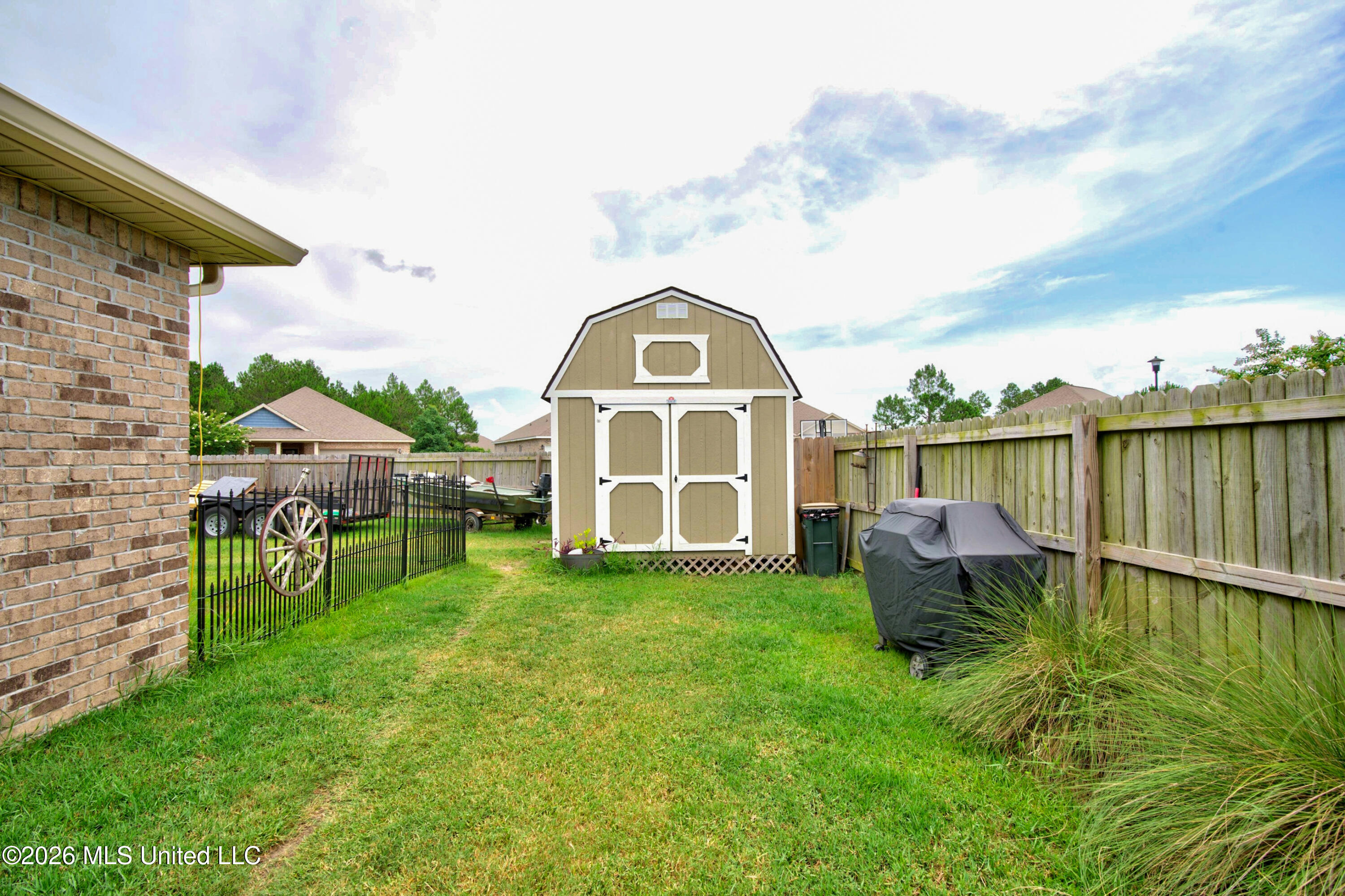 6805 Sweetclover Drive Property Photo 24