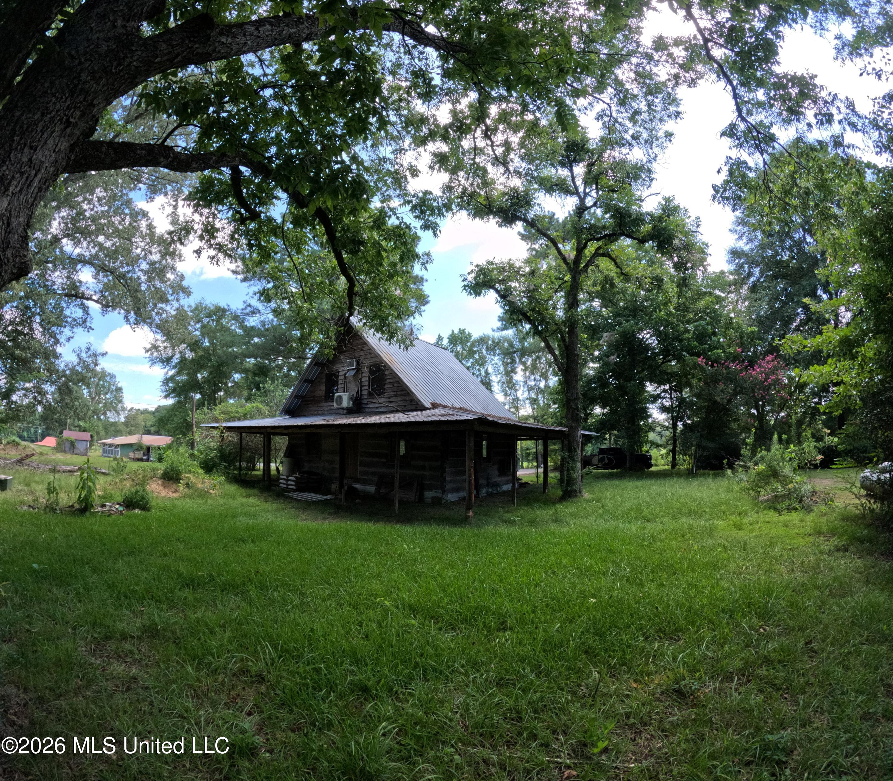 32 Granby Road Property Photo 4