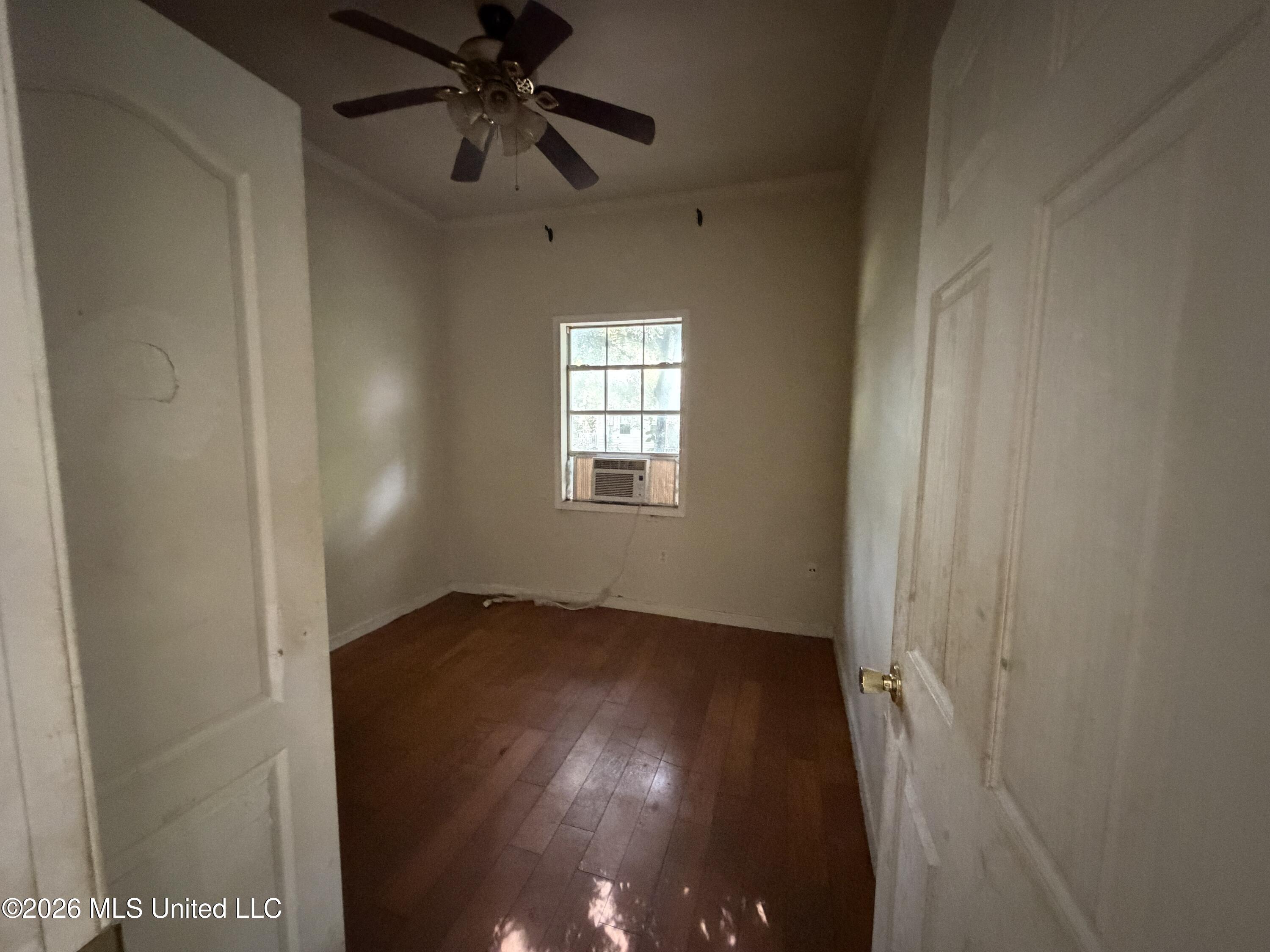 1312 Polk Avenue Property Photo 15