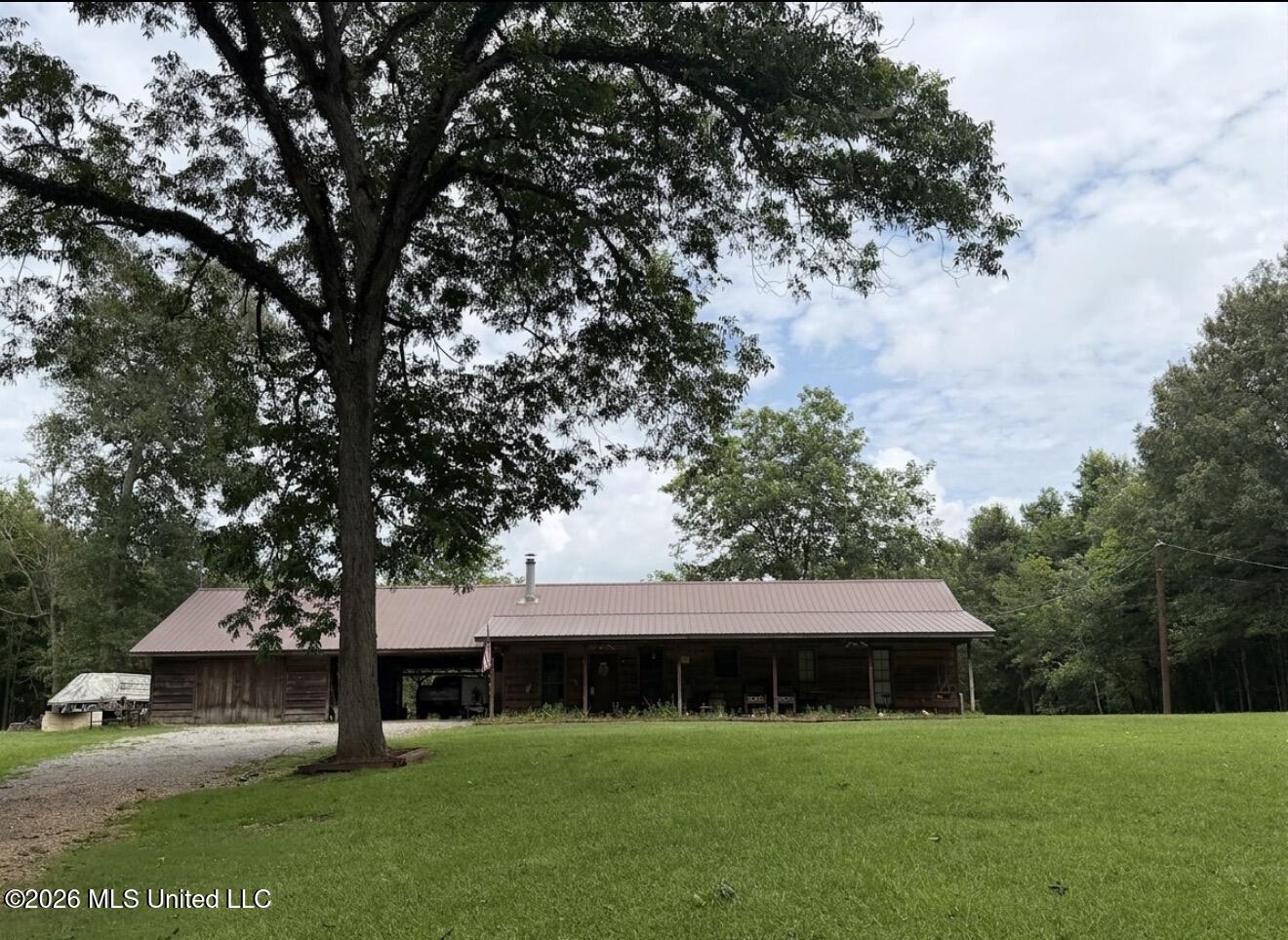 483 N Palestine Road Property Photo 1