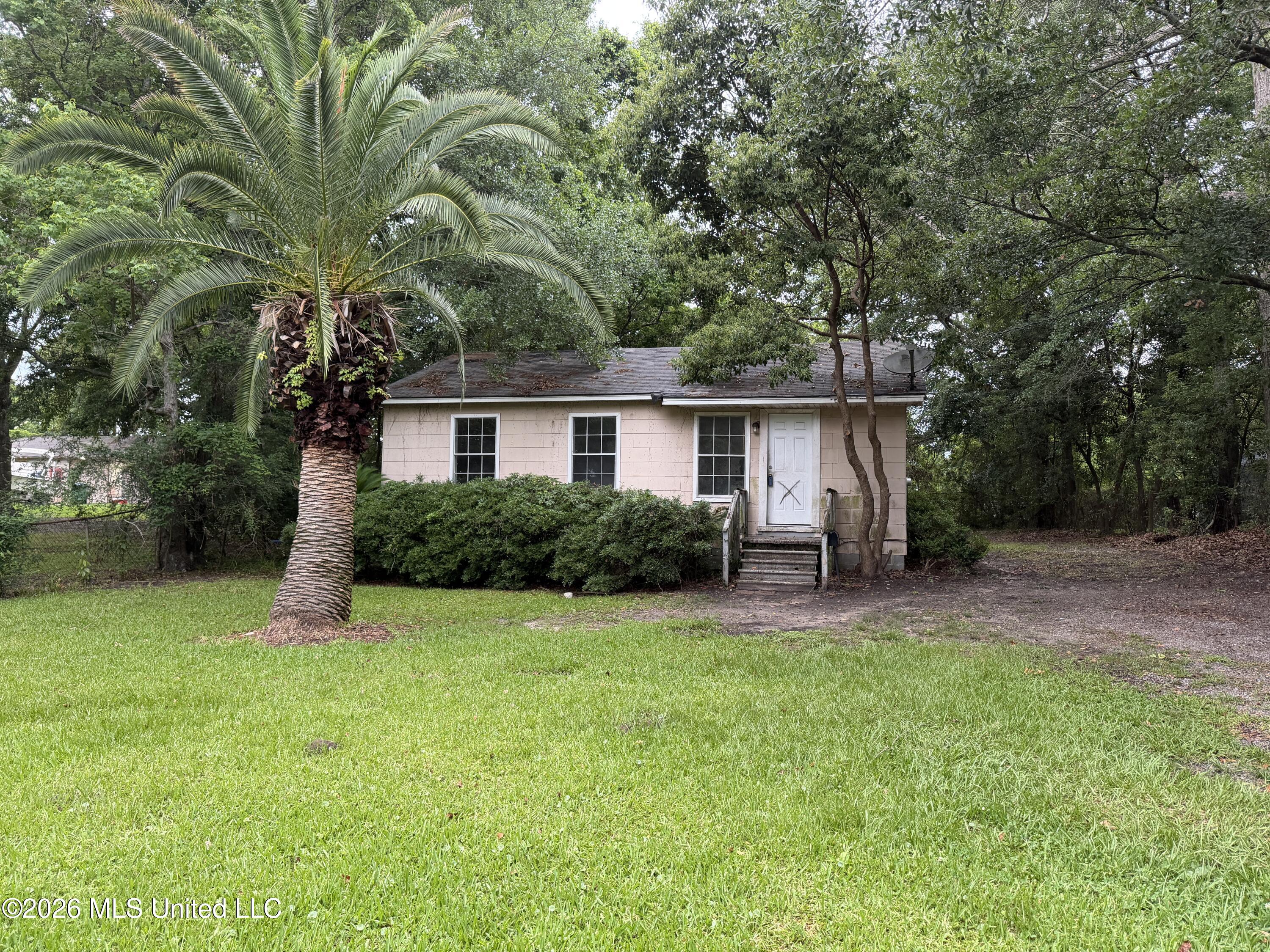 1209 Polk Avenue Property Photo 1