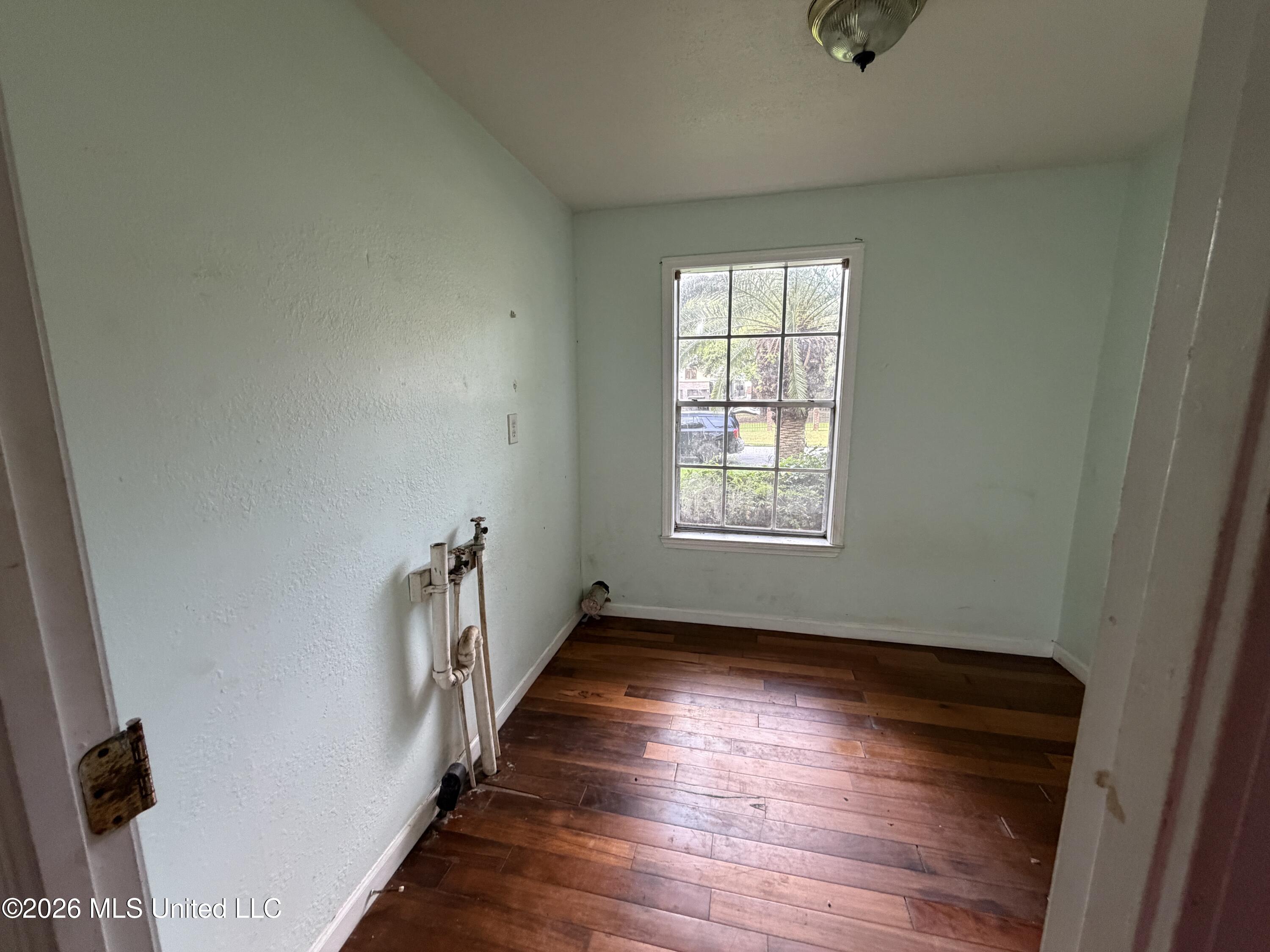 1209 Polk Avenue Property Photo 15
