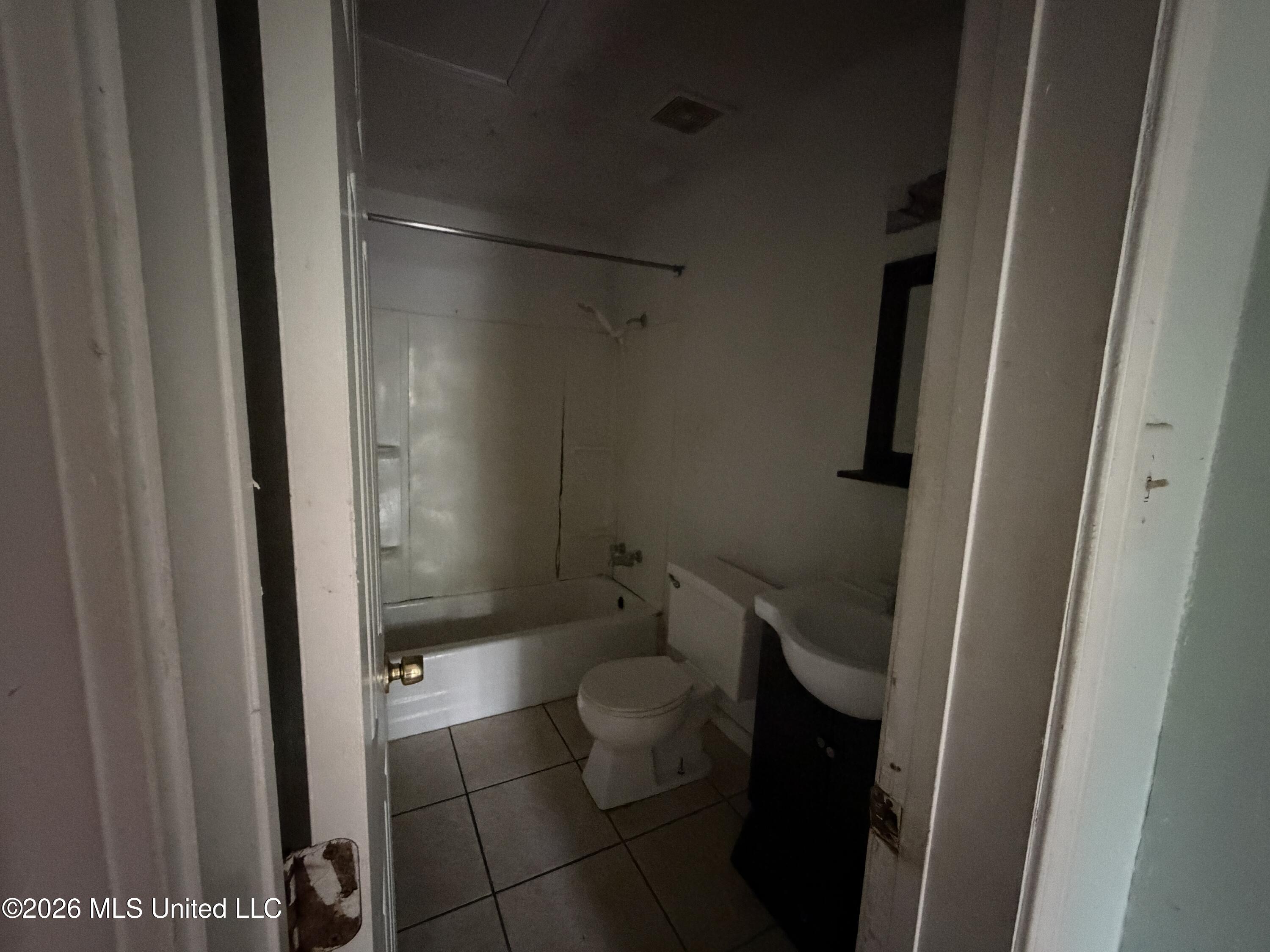 1209 Polk Avenue Property Photo 19