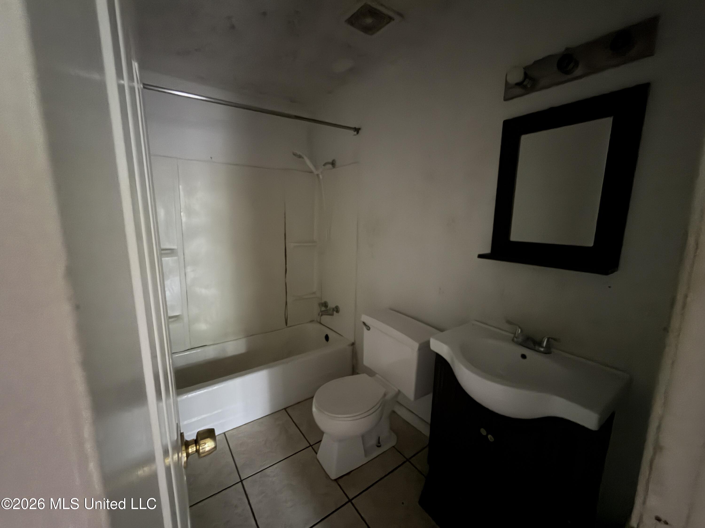 1209 Polk Avenue Property Photo 20