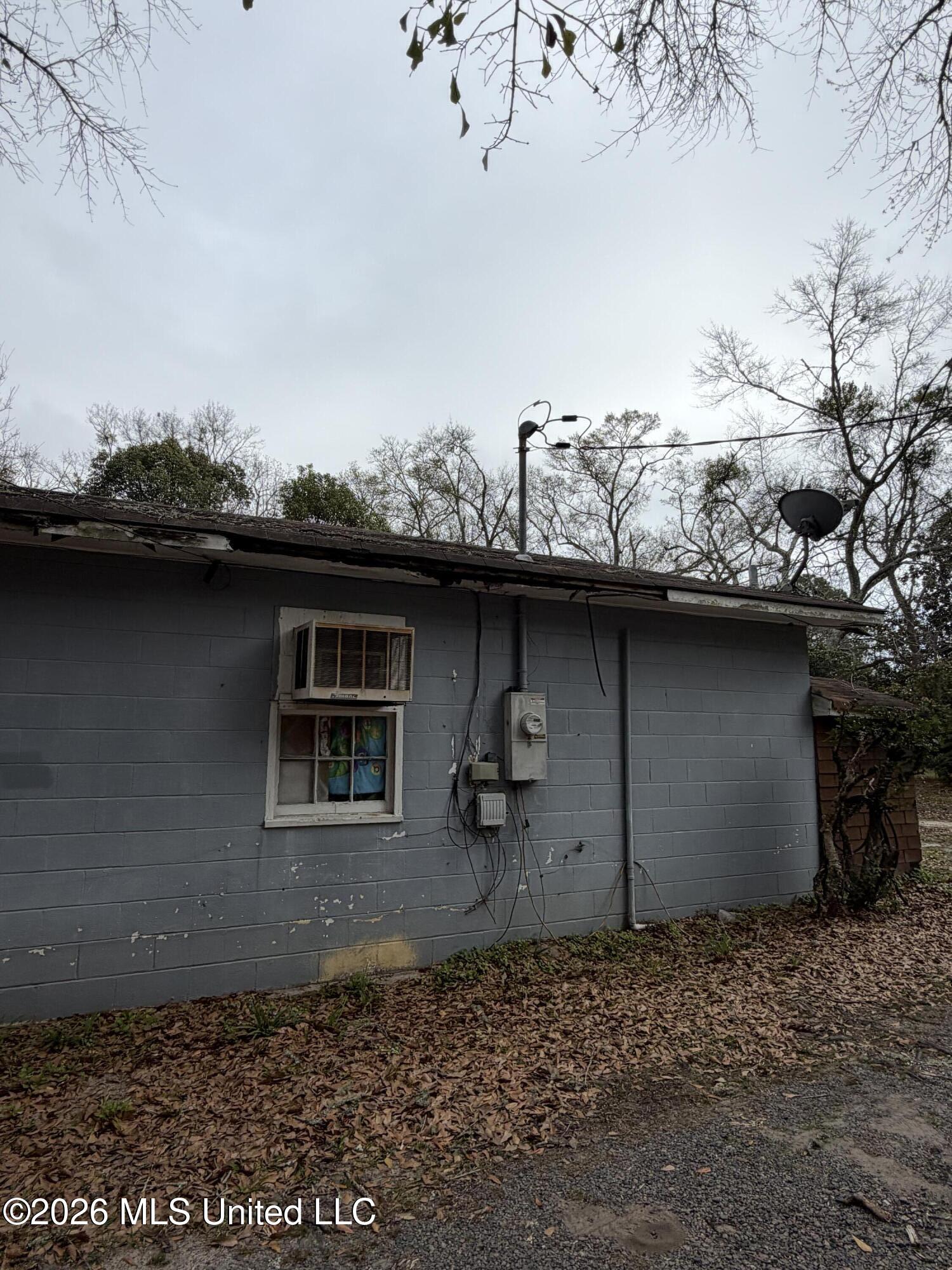 1310 Polk Avenue Property Photo 3