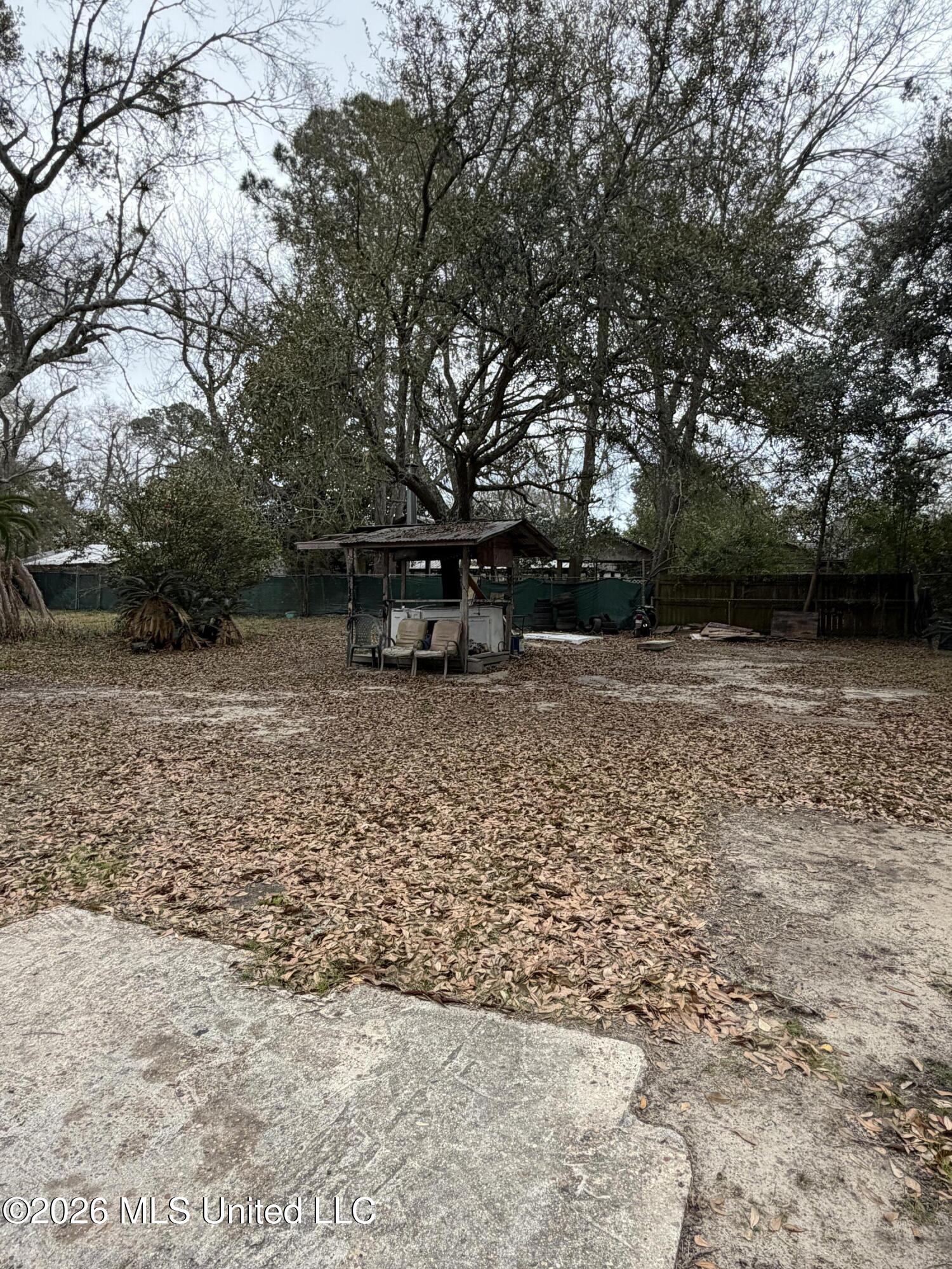 1310 Polk Avenue Property Photo 4
