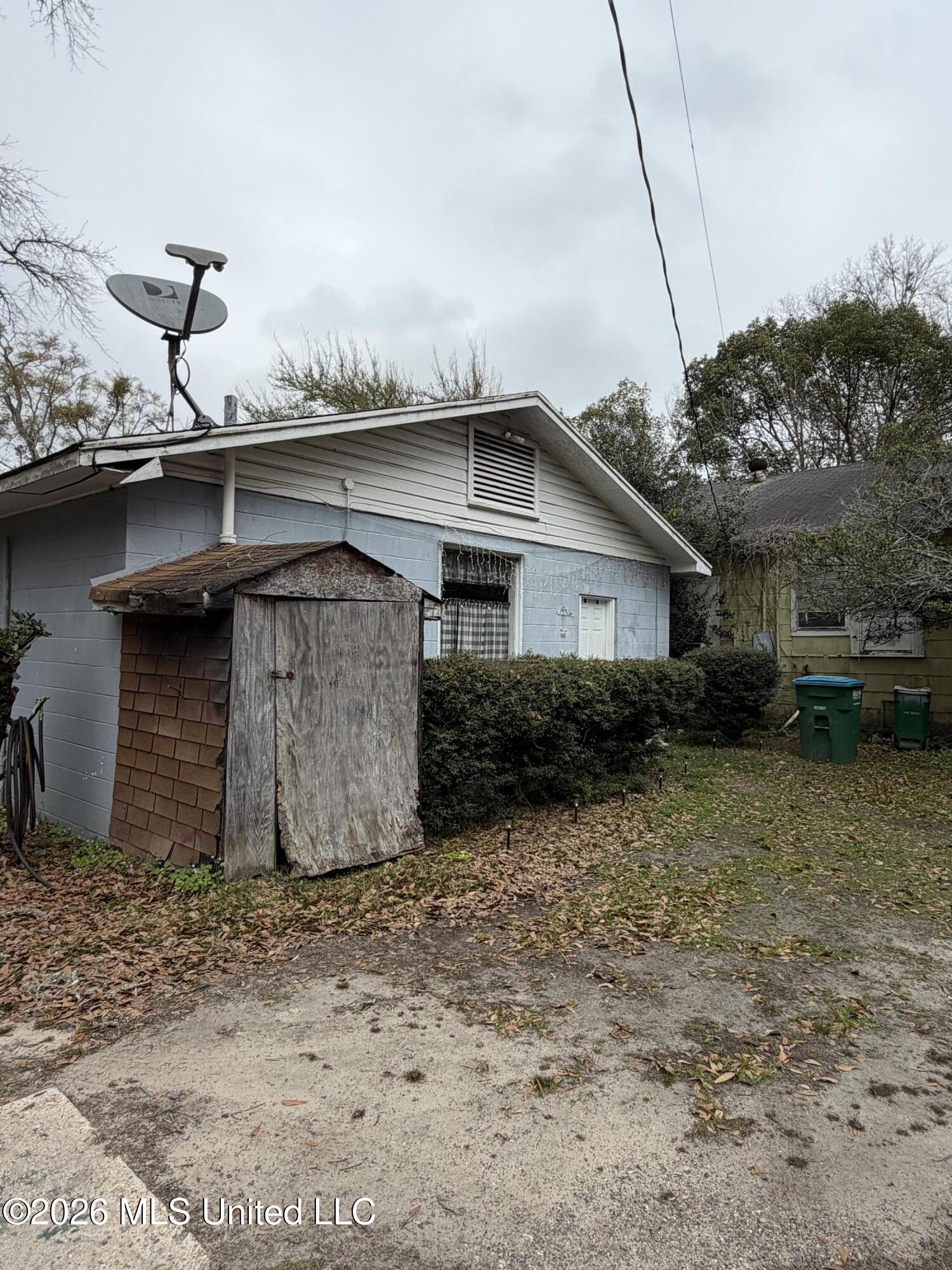 1310 Polk Avenue Property Photo 5