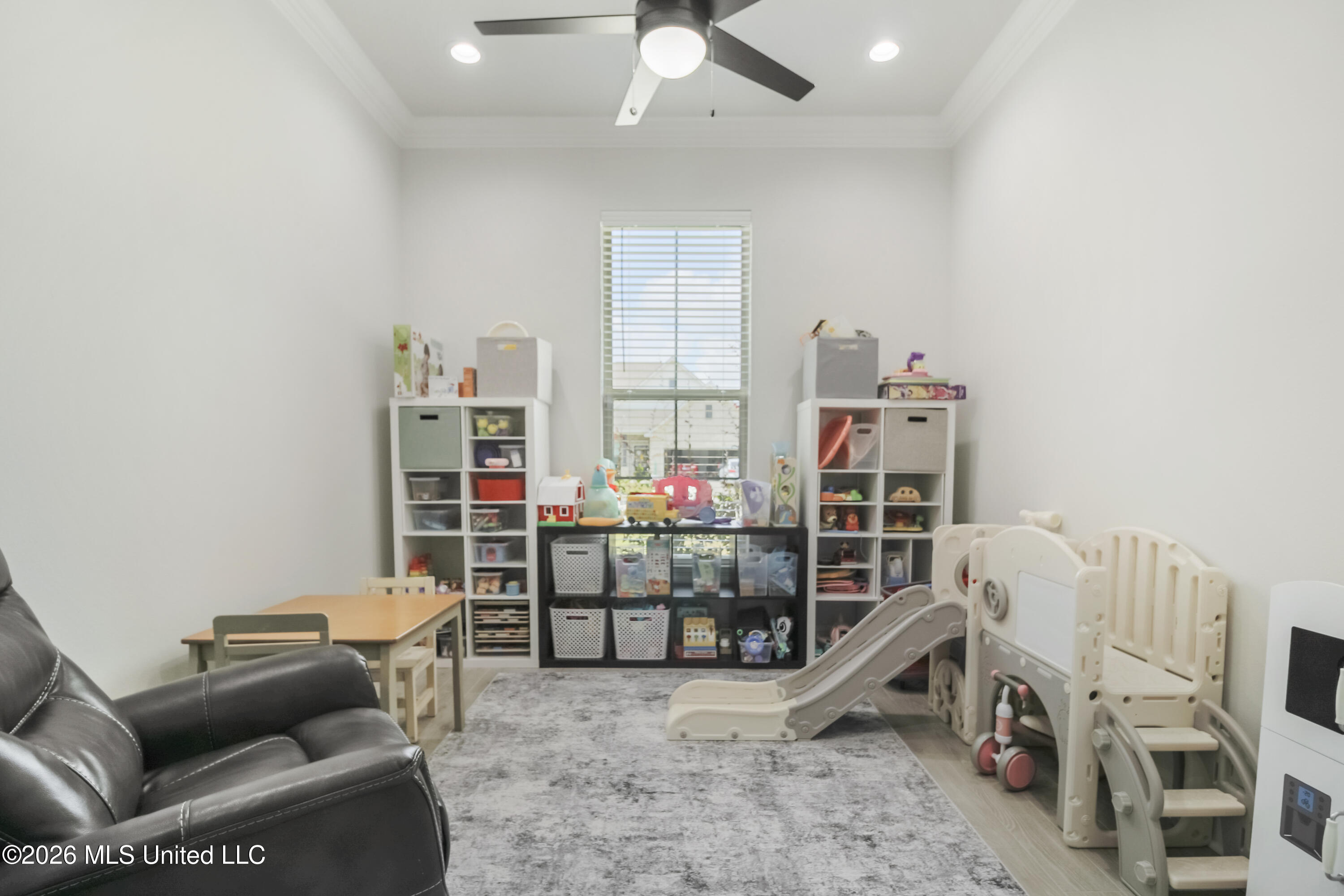 15572 Soaring Loop Property Photo 12