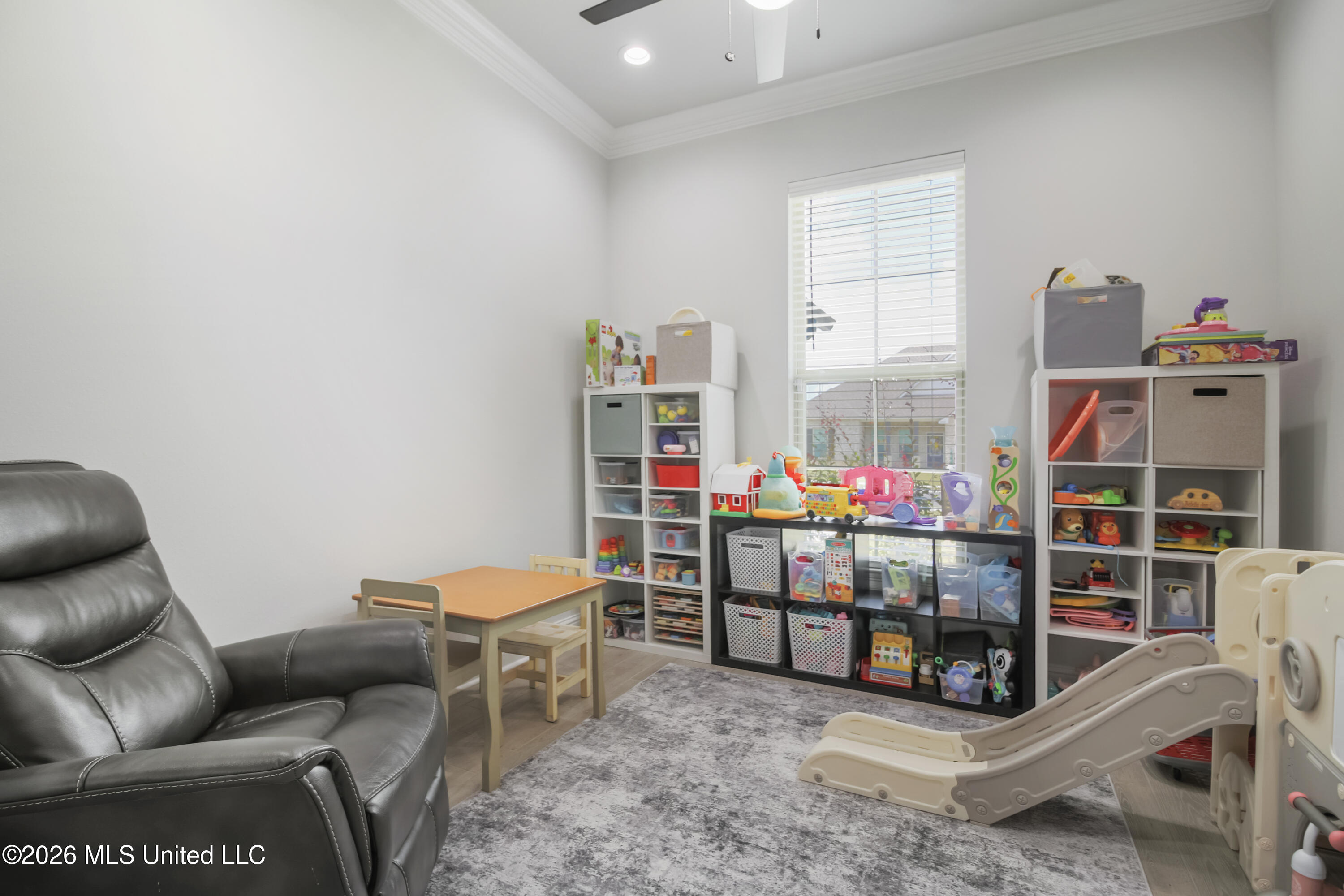 15572 Soaring Loop Property Photo 13