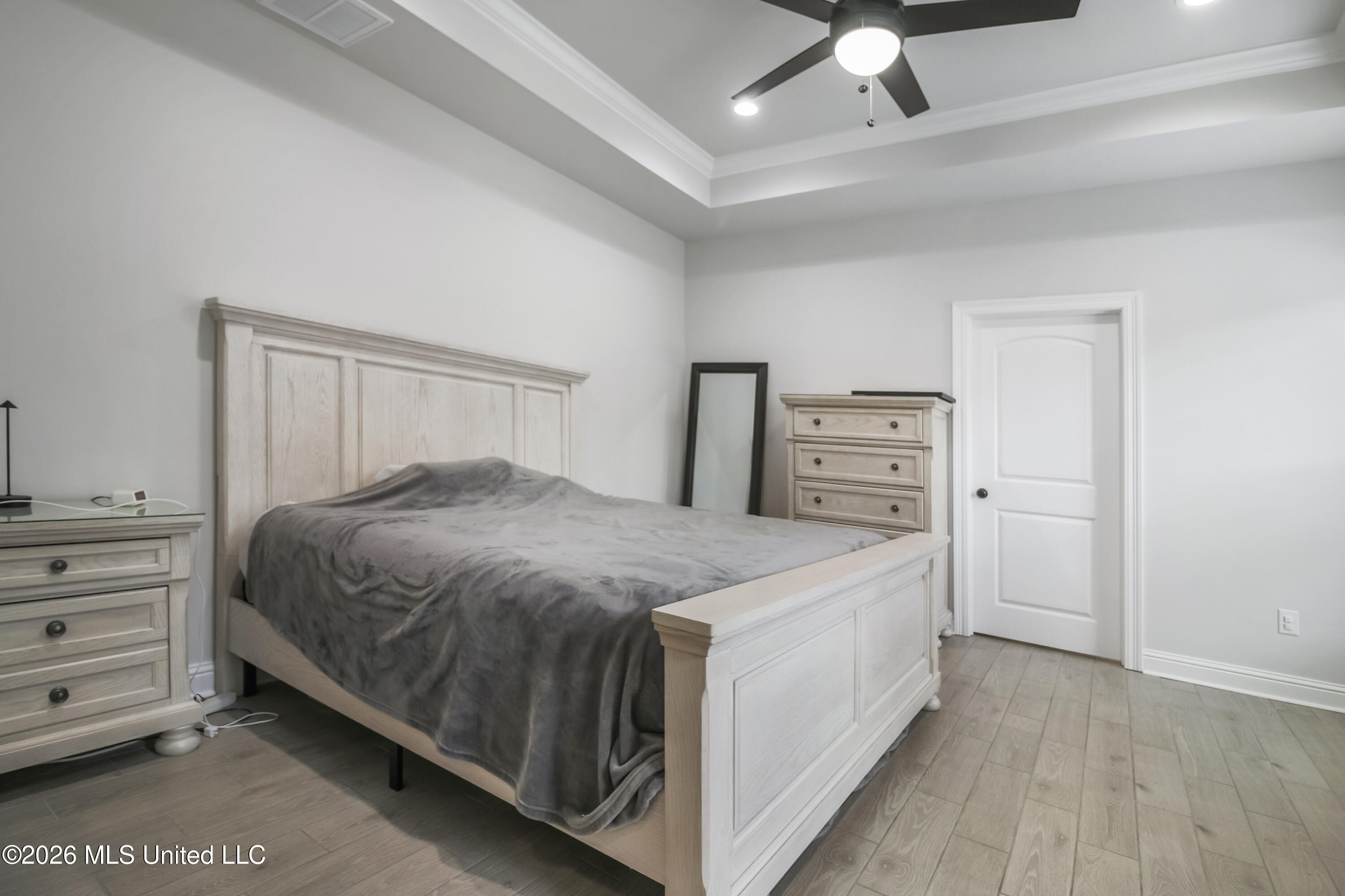 15572 Soaring Loop Property Photo 25