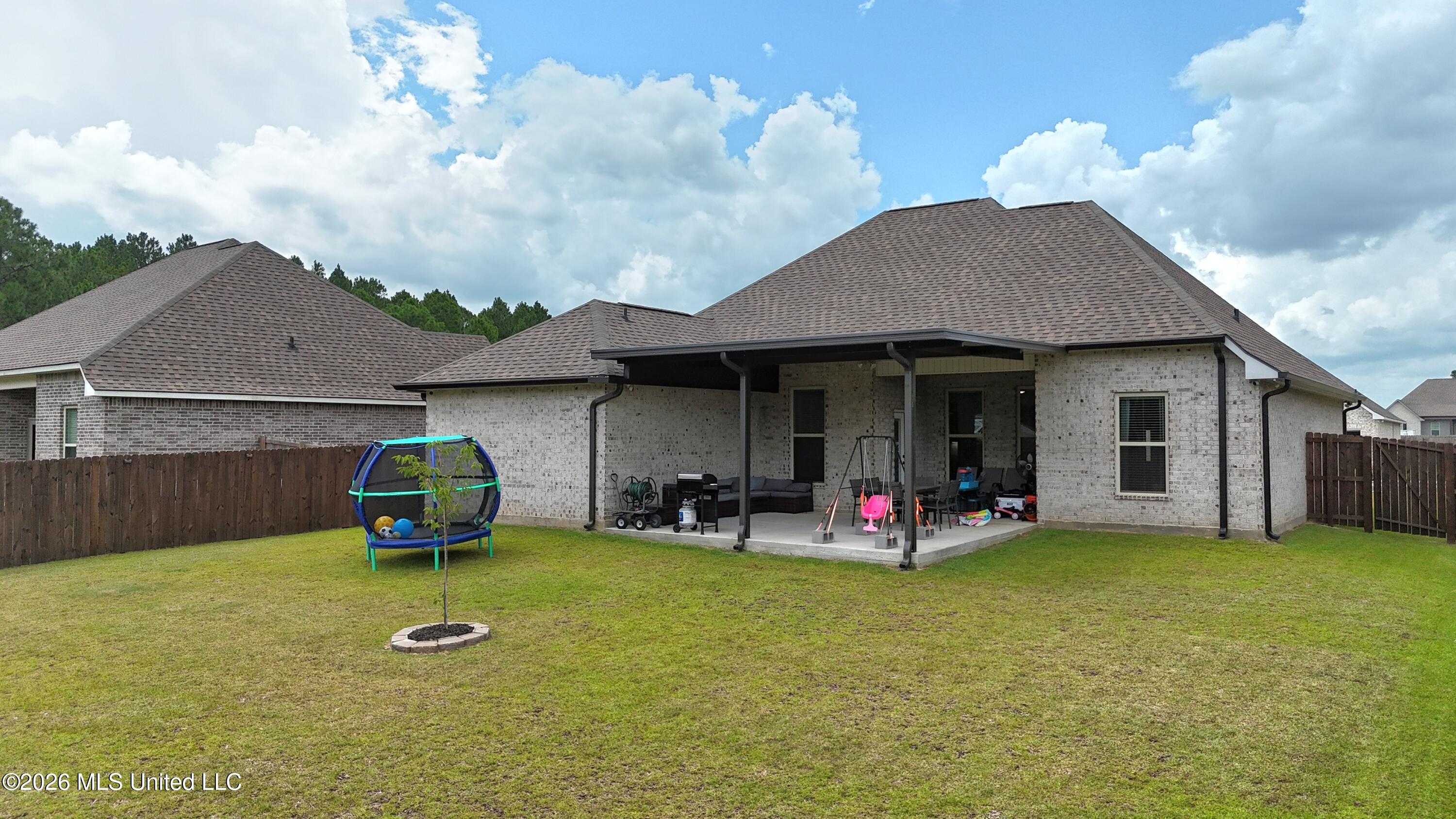15572 Soaring Loop Property Photo 36