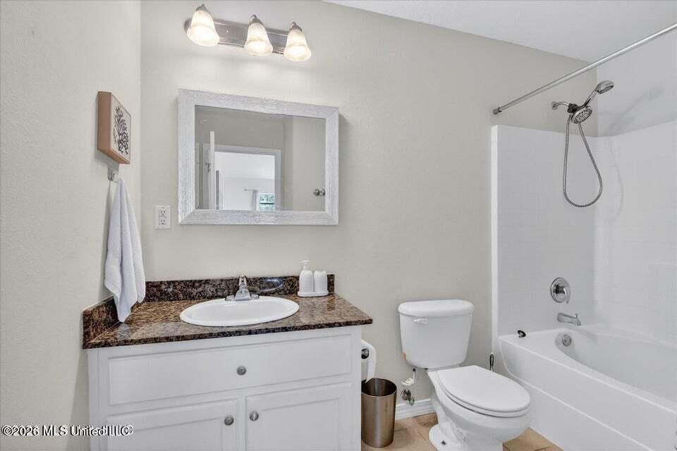 1283 Century Oaks Drive Property Photo 7
