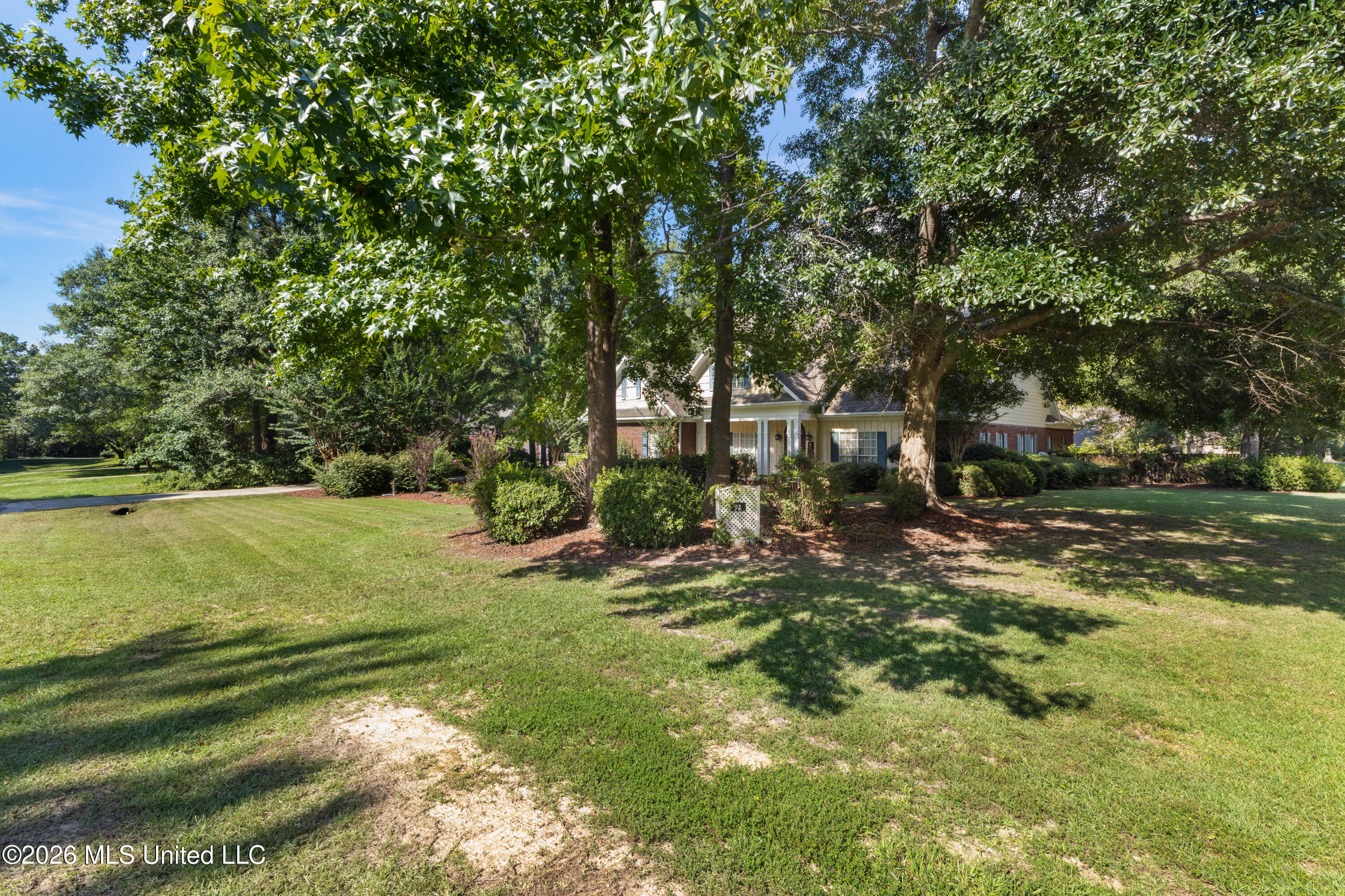 92 Highpointe Drive Property Photo 47