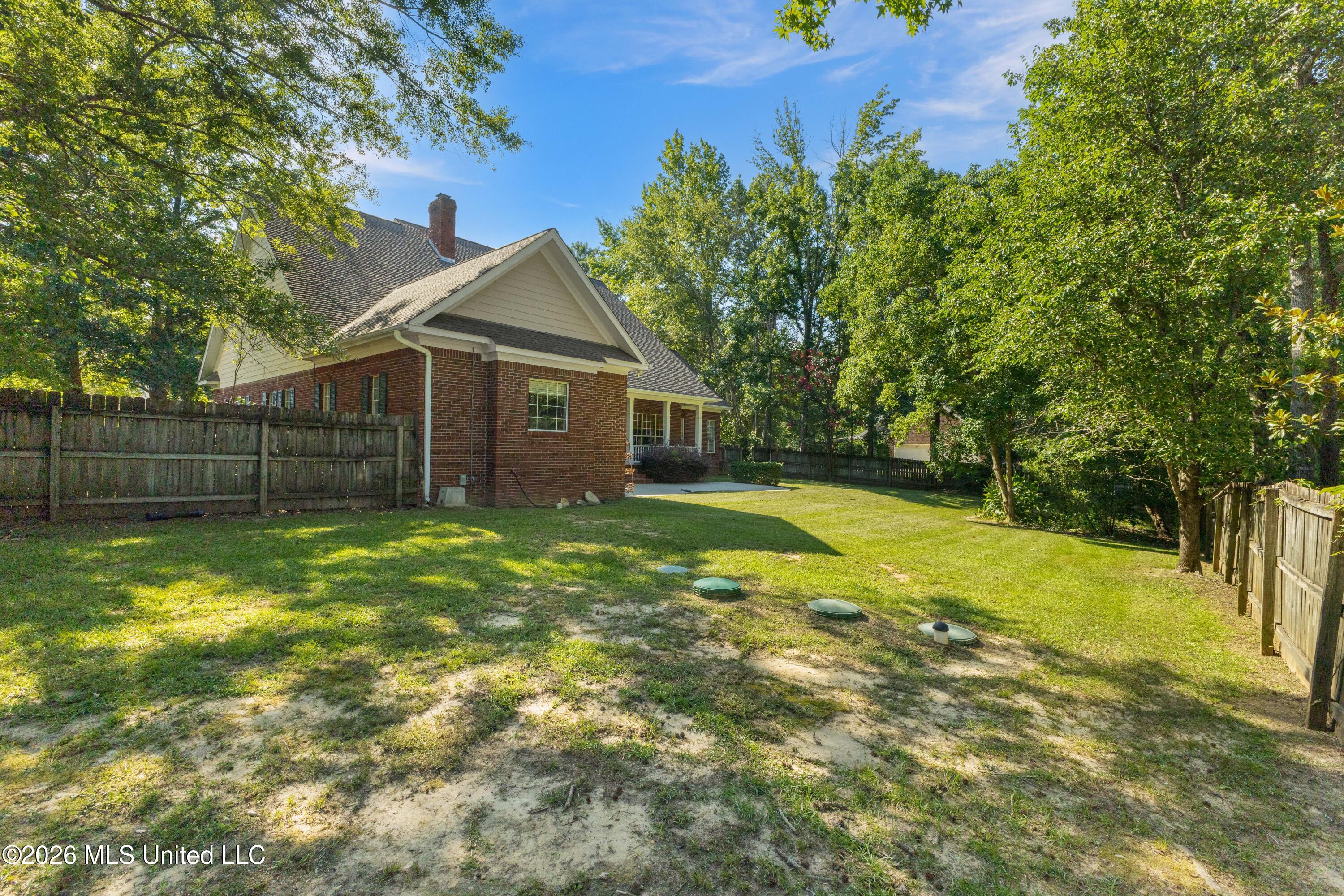 92 Highpointe Drive Property Photo 54