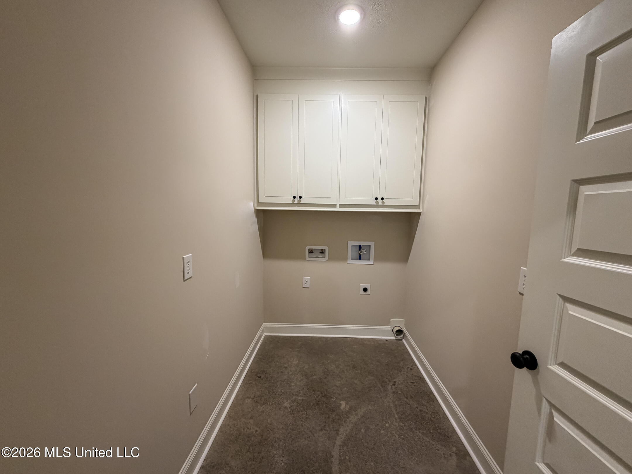 1001 Riverside Lane Property Photo 8