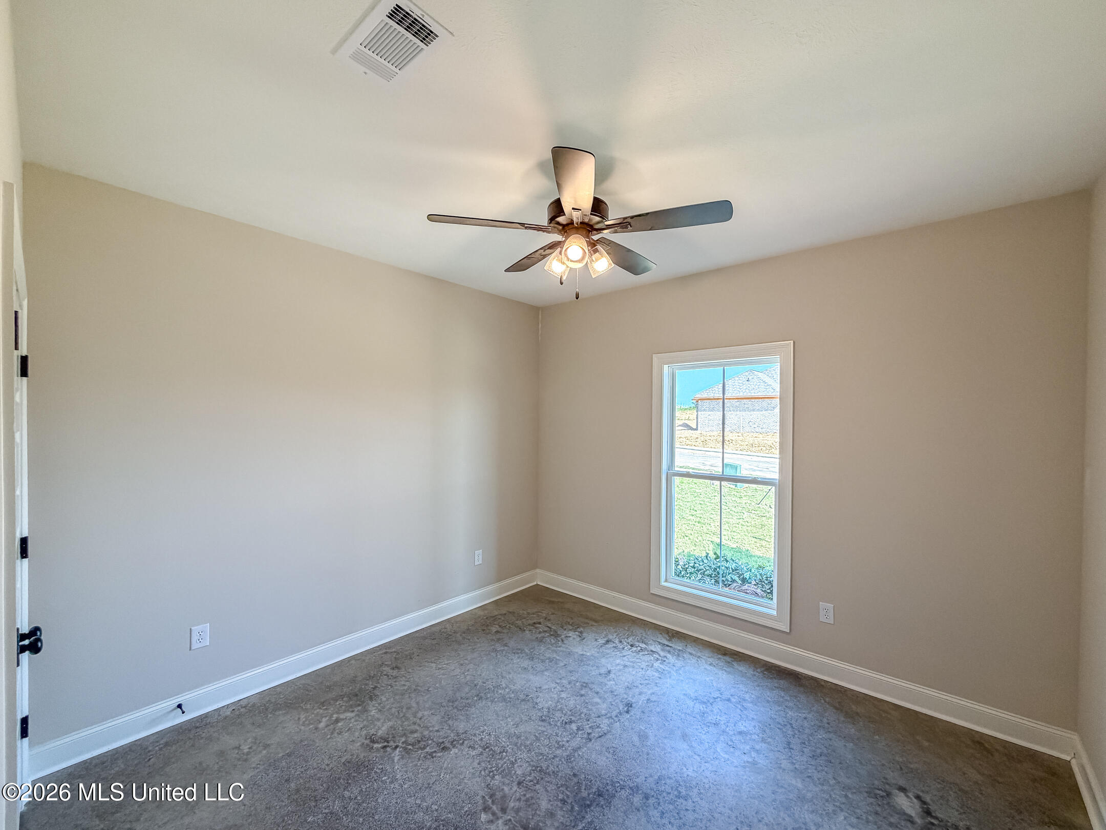 1001 Riverside Lane Property Photo 16