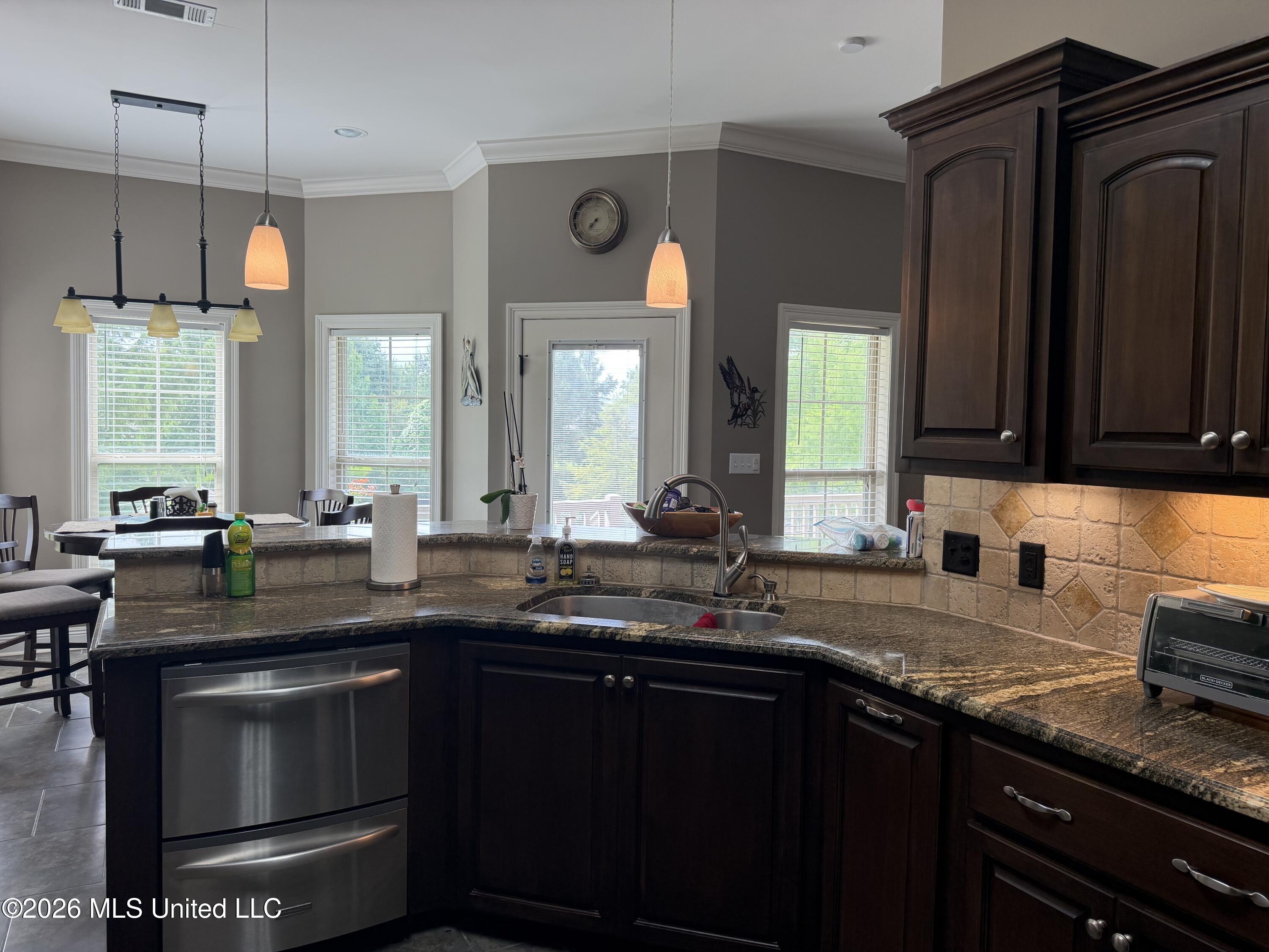 993 Highway 568 Property Photo 54