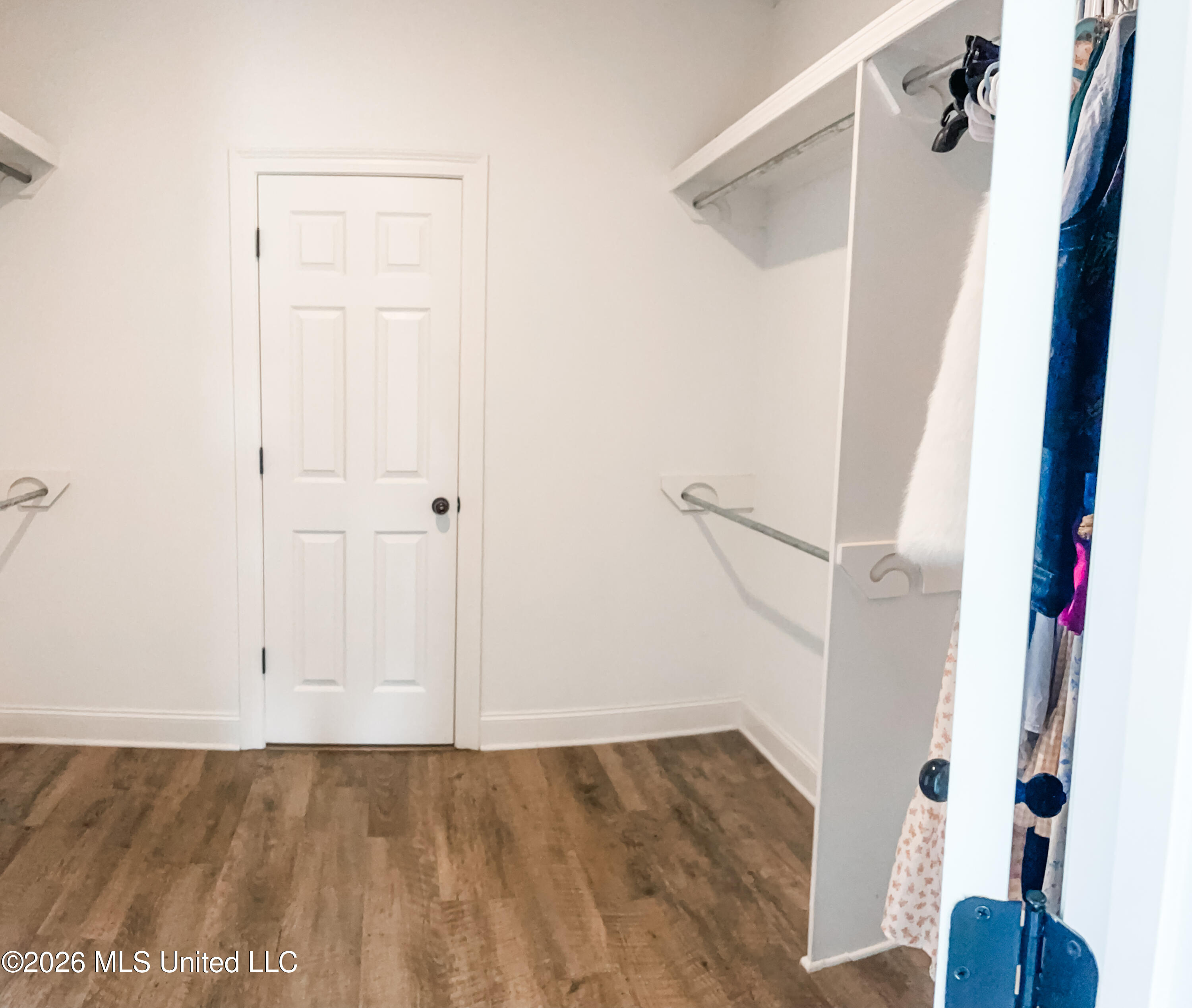 201 Chartleigh Circle Property Photo 22