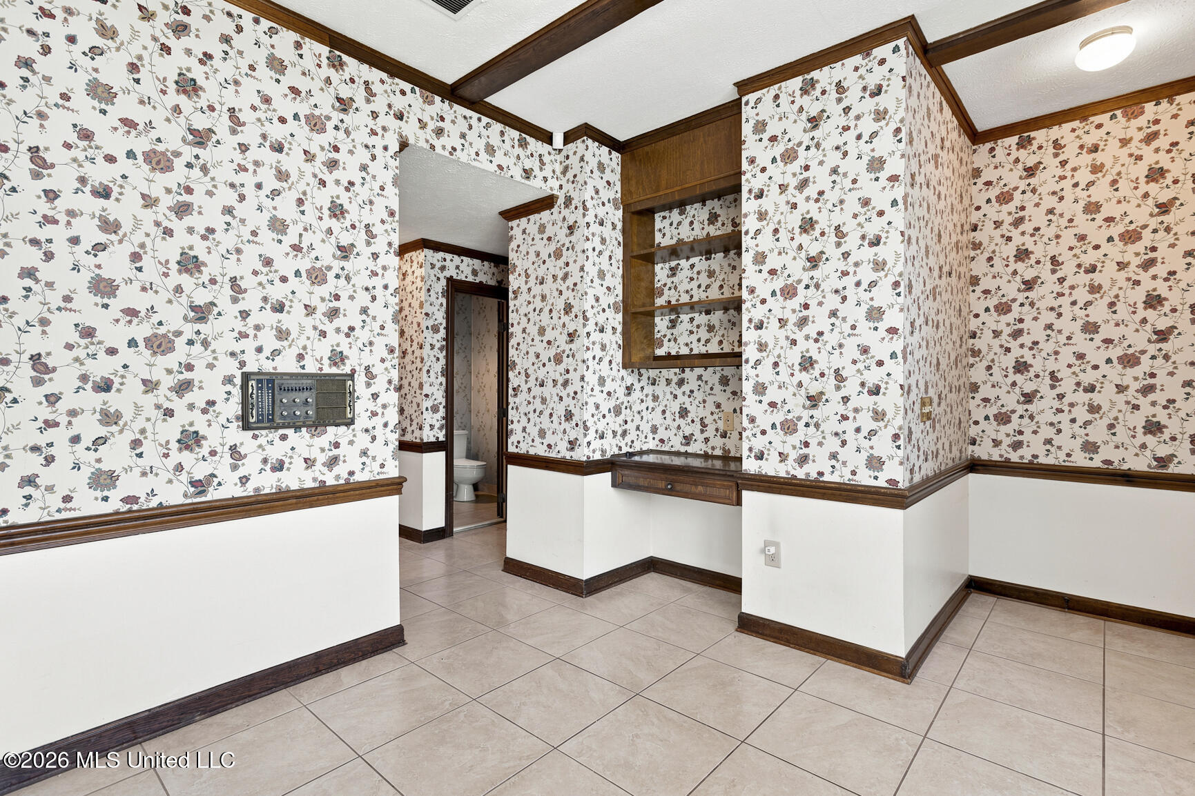 1025 Northpointe Drive Property Photo 11