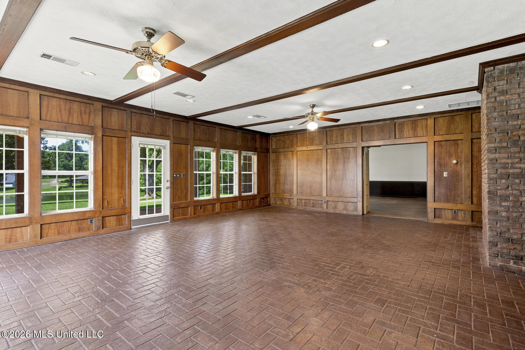 1025 Northpointe Drive Property Photo 21